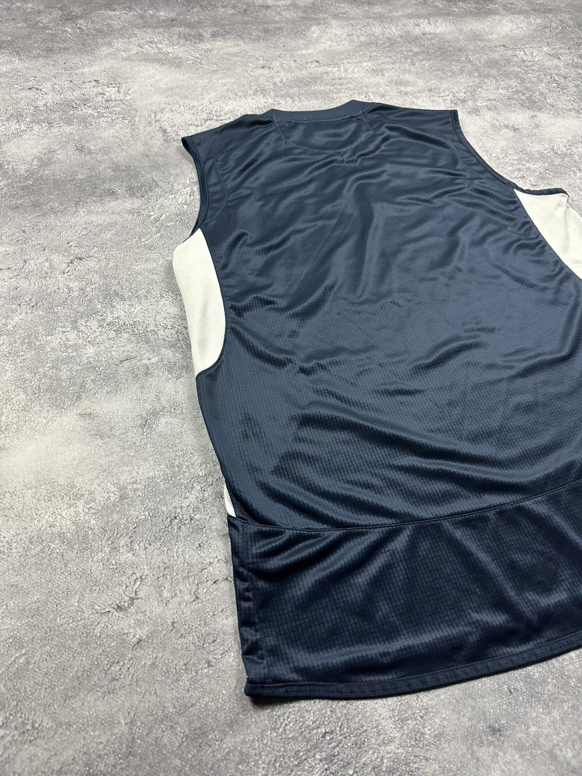 Umbro Vintage Y2K Umbro England Tank Top Soccer Jersey Mesh Size US XL / EU 56 / 4 - 12 Thumbnail