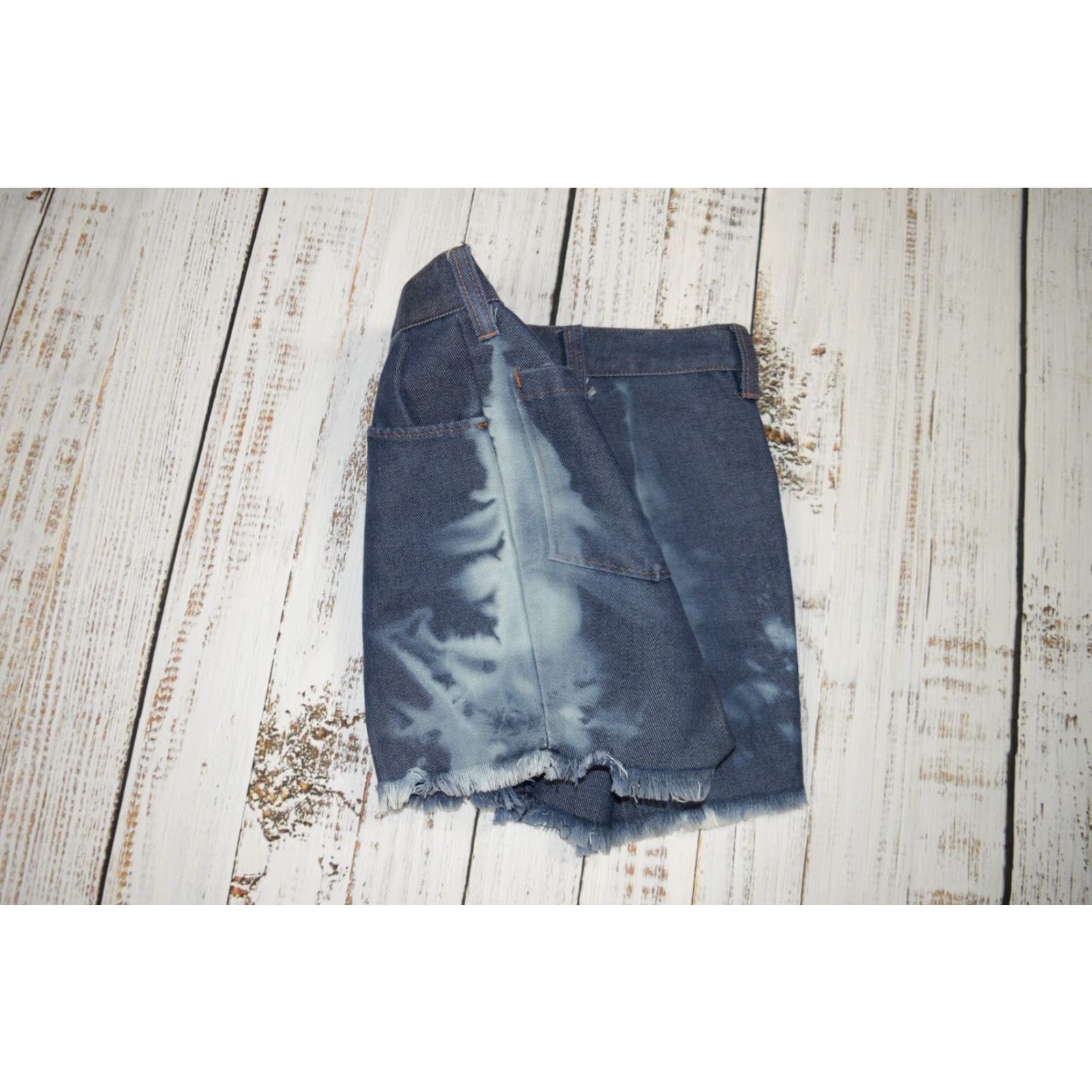 Denime VINTAGE WOMENS BLEACHED CUTOFF SHORTS BLUE DENIM 27" WAIST 60S 70S USA JORT STARS Size 27" / US 4 / IT 40 - 6 Thumbnail