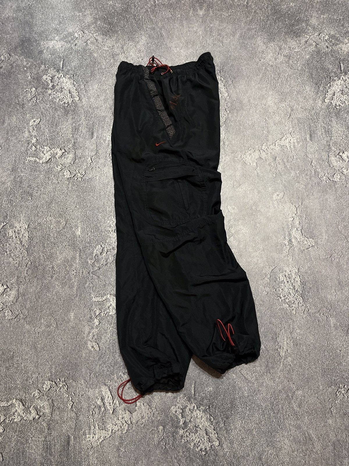 Vintage Vintage Nike 90s Nylon TrackPants Size US 36 / EU 52 - 5 Thumbnail