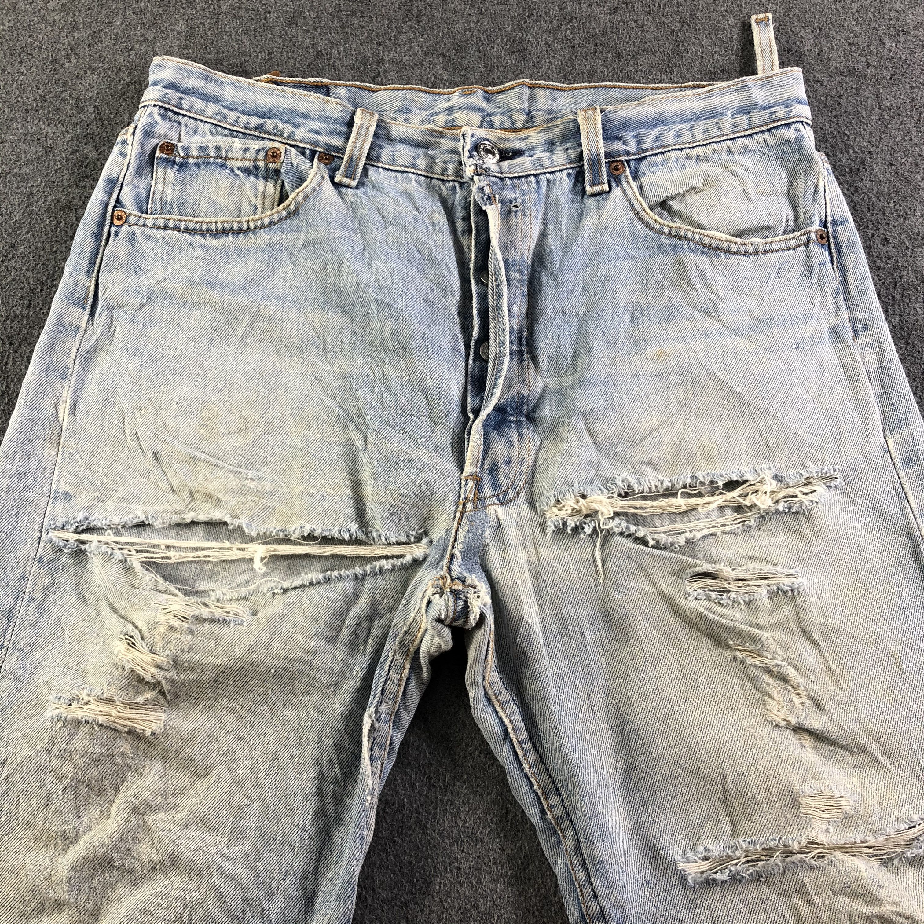 Levi's 90s Vintage Light Wash Levis 501 Jeans-J3738 Size US 34 / EU 50 - 3 Thumbnail