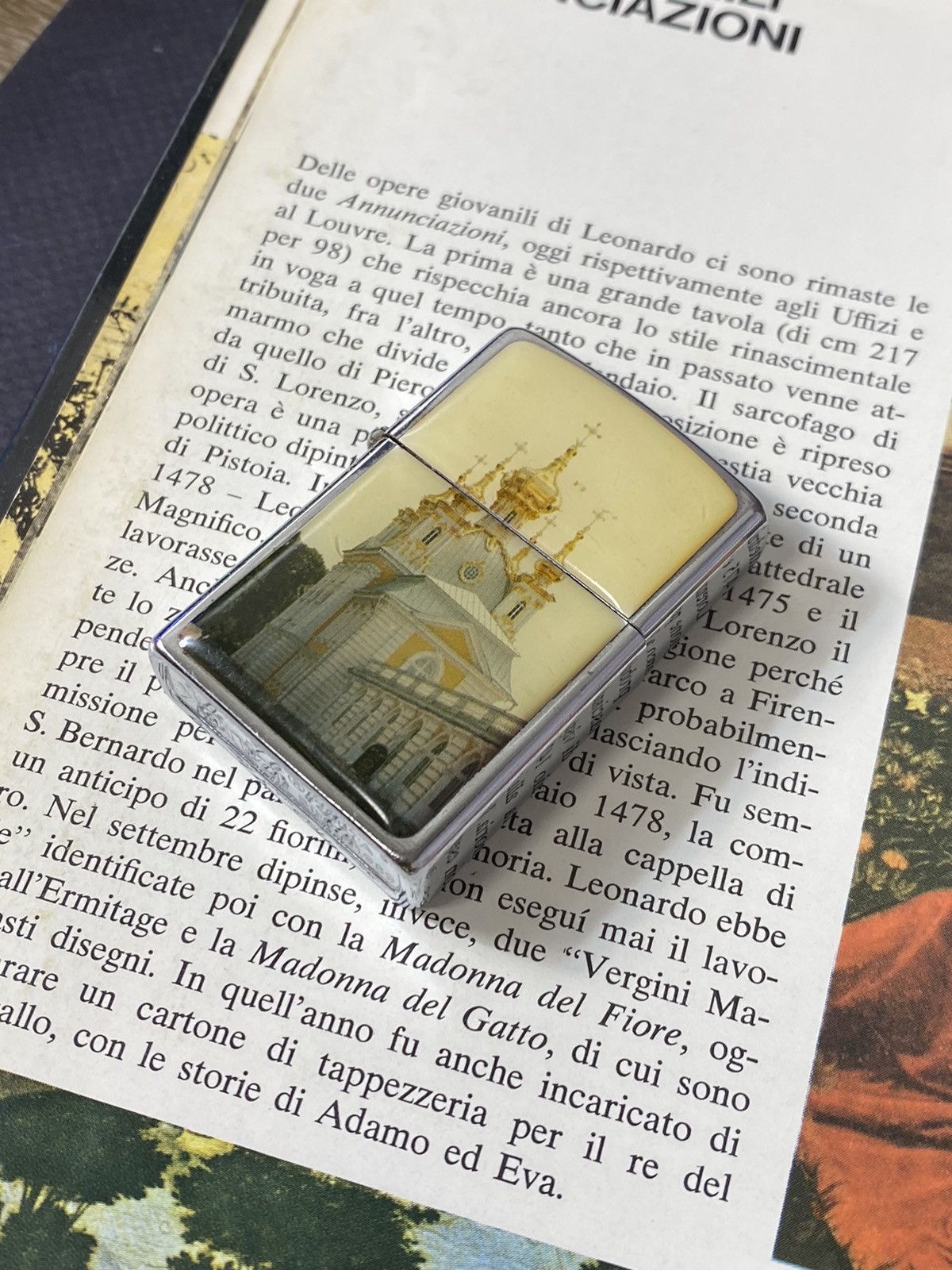 Jewelry Lighter with Cathedral Motif. Vintage. Size ONE SIZE - 2 Thumbnail
