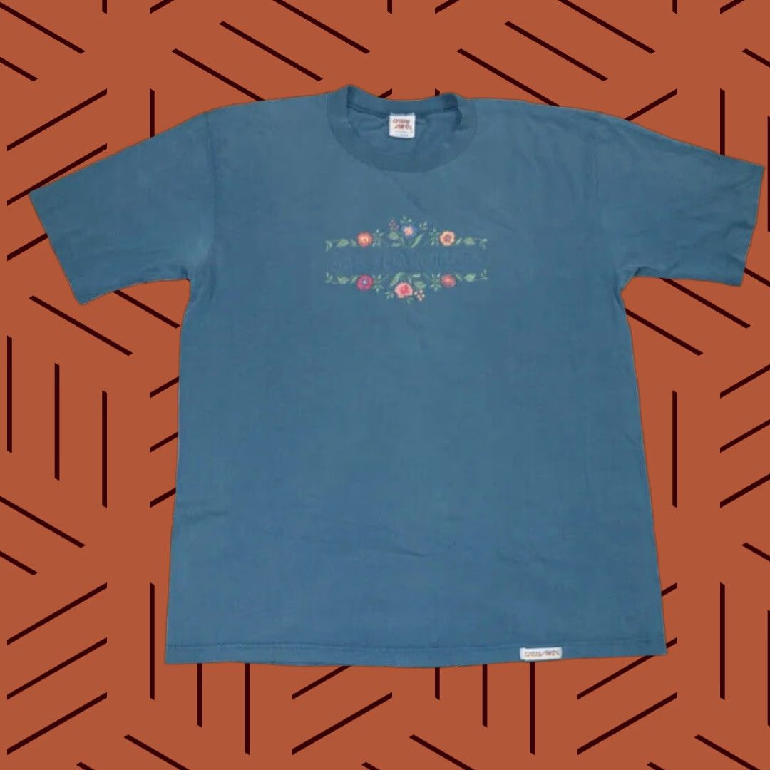 Vintage VINTAGE Crazy Shirts T-Shirt Main Selling Point: Embroidered Flower Design Hawaii San Francisco 80s 90s Tee - L Blue Mens Size US L / EU 52-54 / 3 - 1 Thumbnail
