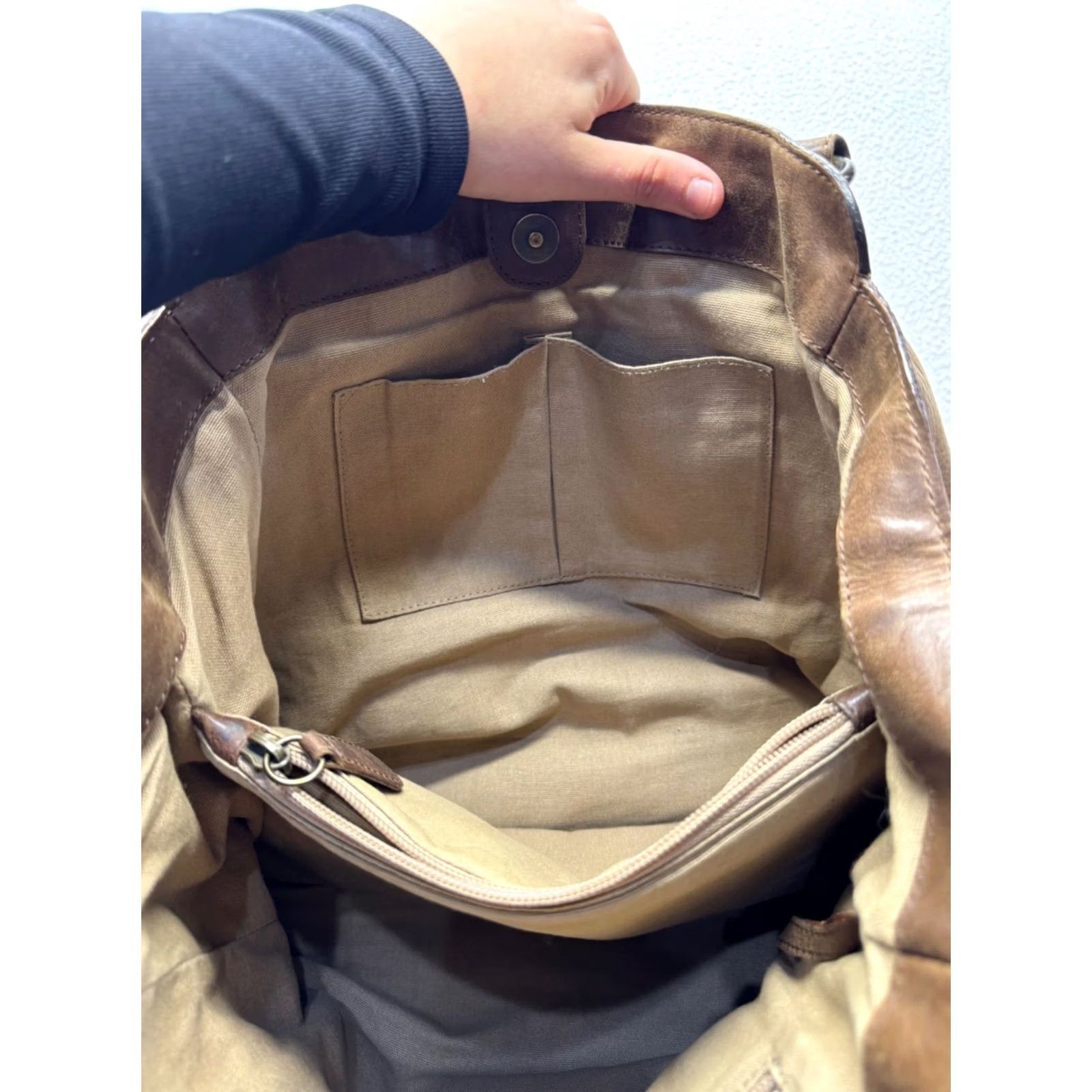 Frye Frye Brown Leather Tote Bag Double Handles Interior Pockets #9713 Tote Womens Large Brown Leather exterior Size ONE SIZE - 3 Thumbnail