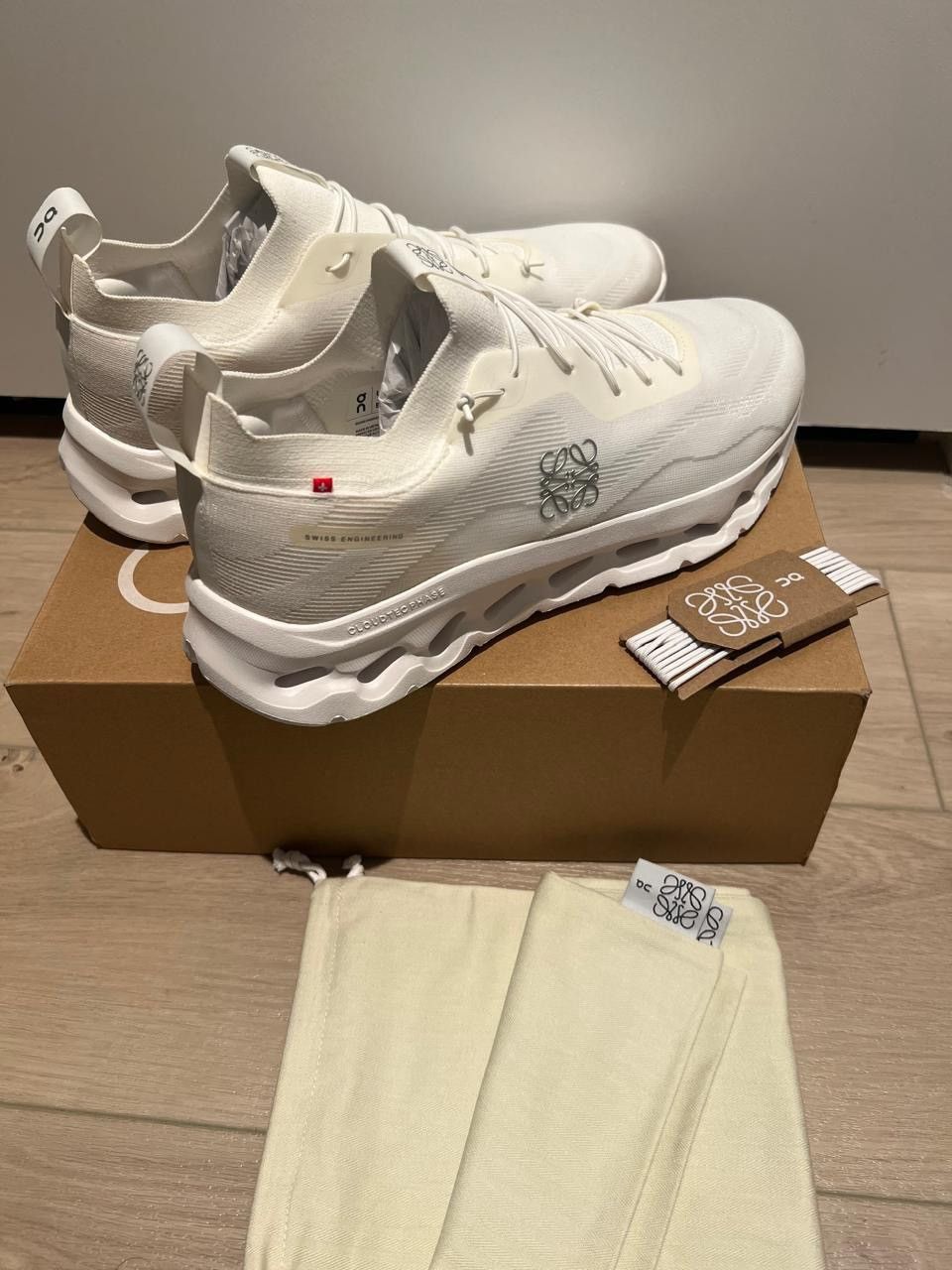 Loewe × On On x Loewe runners Size US 14 / EU 47 - 2 Thumbnail
