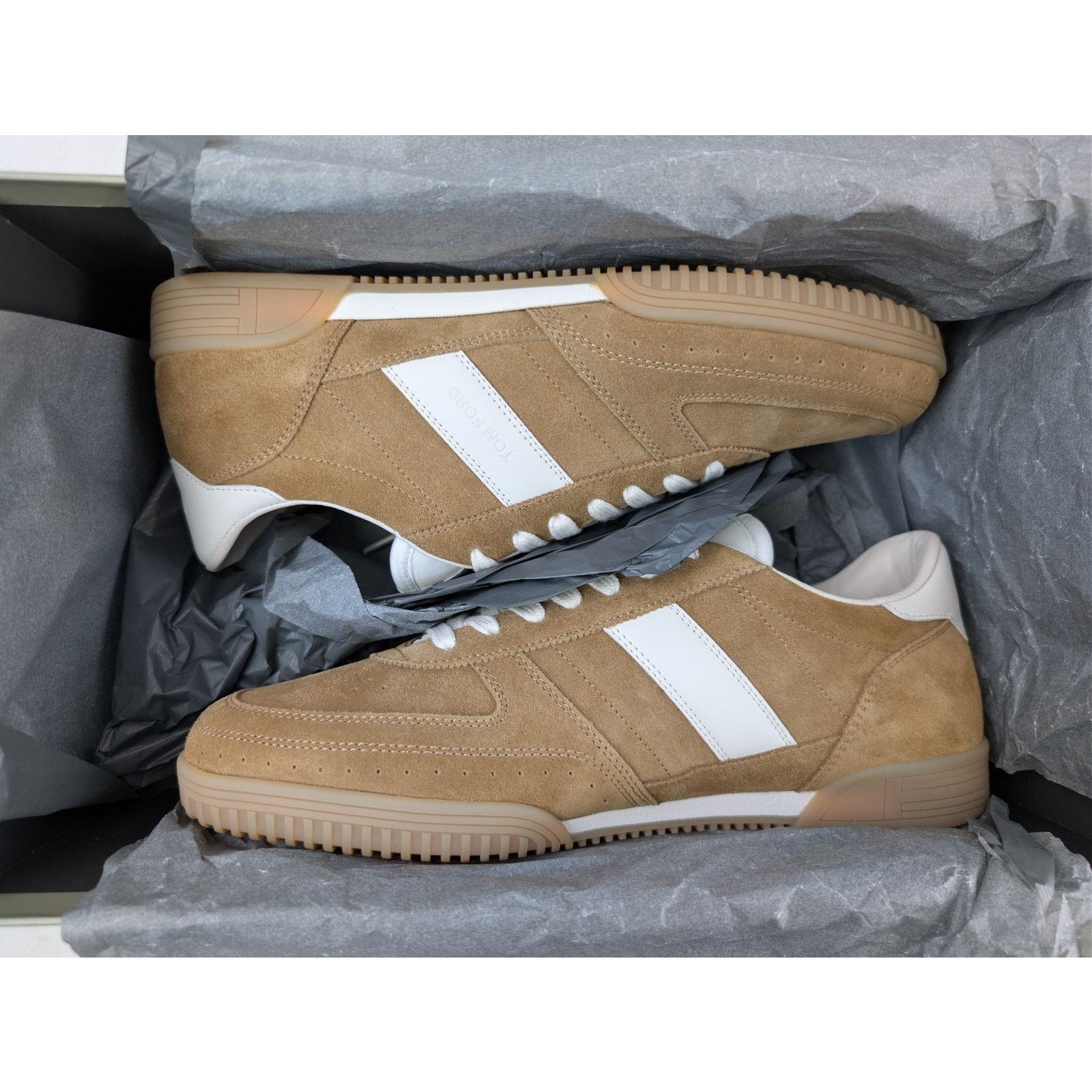 Tom Ford o1rshd1 Q:2 / Terence low-top sneakers in tan suede/white Size US 13 / EU 46 - 19 Thumbnail
