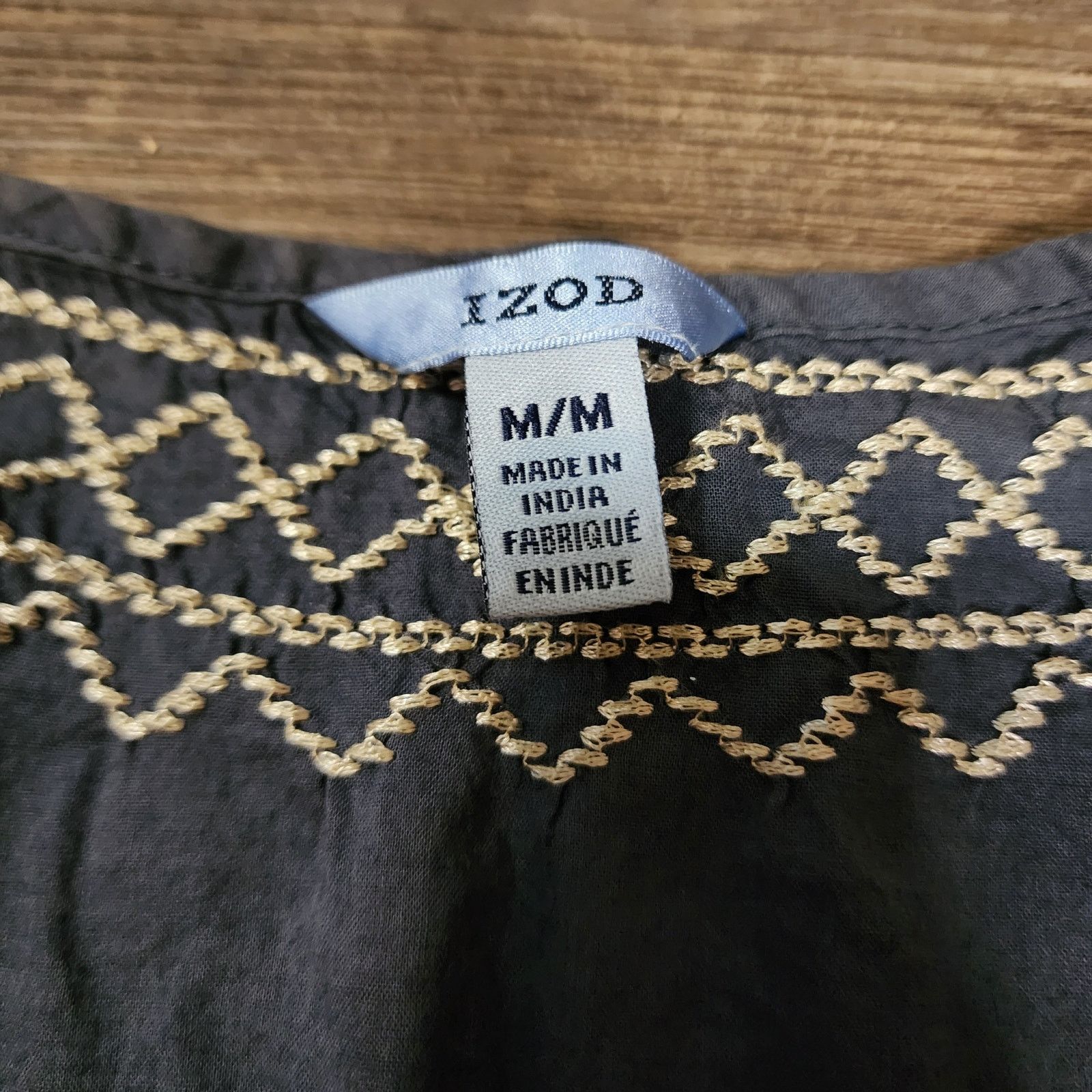 Izod Izod embroidered sleeveless blouse women top sz M blue 2228 Size M / US 6-8 / IT 42-44 - 4 Thumbnail
