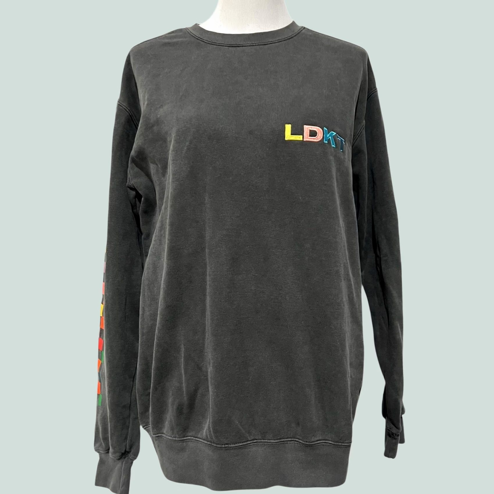 Vintage VINTAGE Lauren Daigle Kaleidoscope Tour LMKT Crewneck Sweatshirt Embroidered Gray Sz M Womens Shirt Pullover Crew Neck Long Sleeve Cotton Blend Size M / US 6-8 / IT 42-44 - 1 Thumbnail