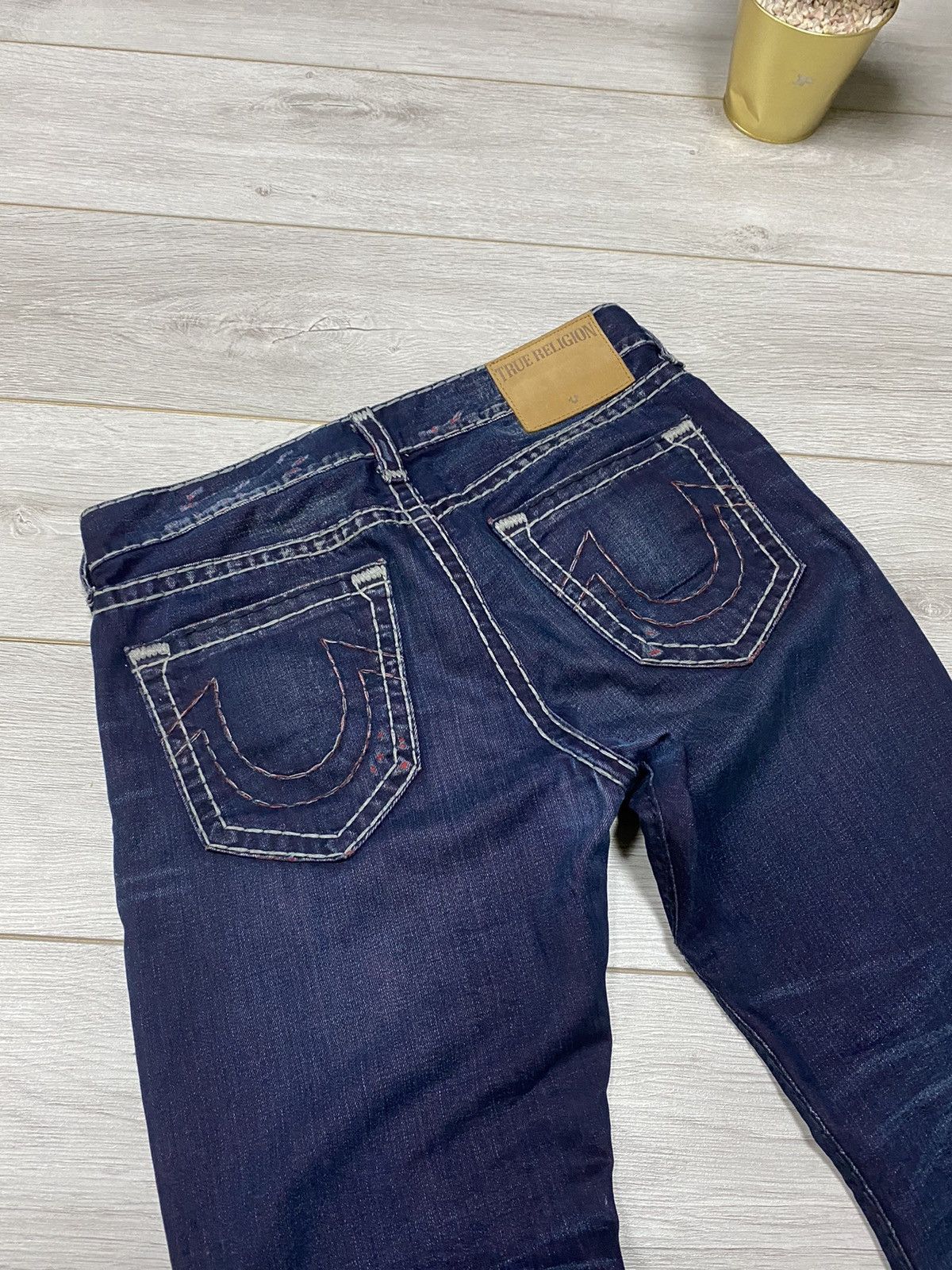 True Religion True Religion stitched horse shoe geno vintage USA jeans Size US 34 / EU 50 - 2 Thumbnail