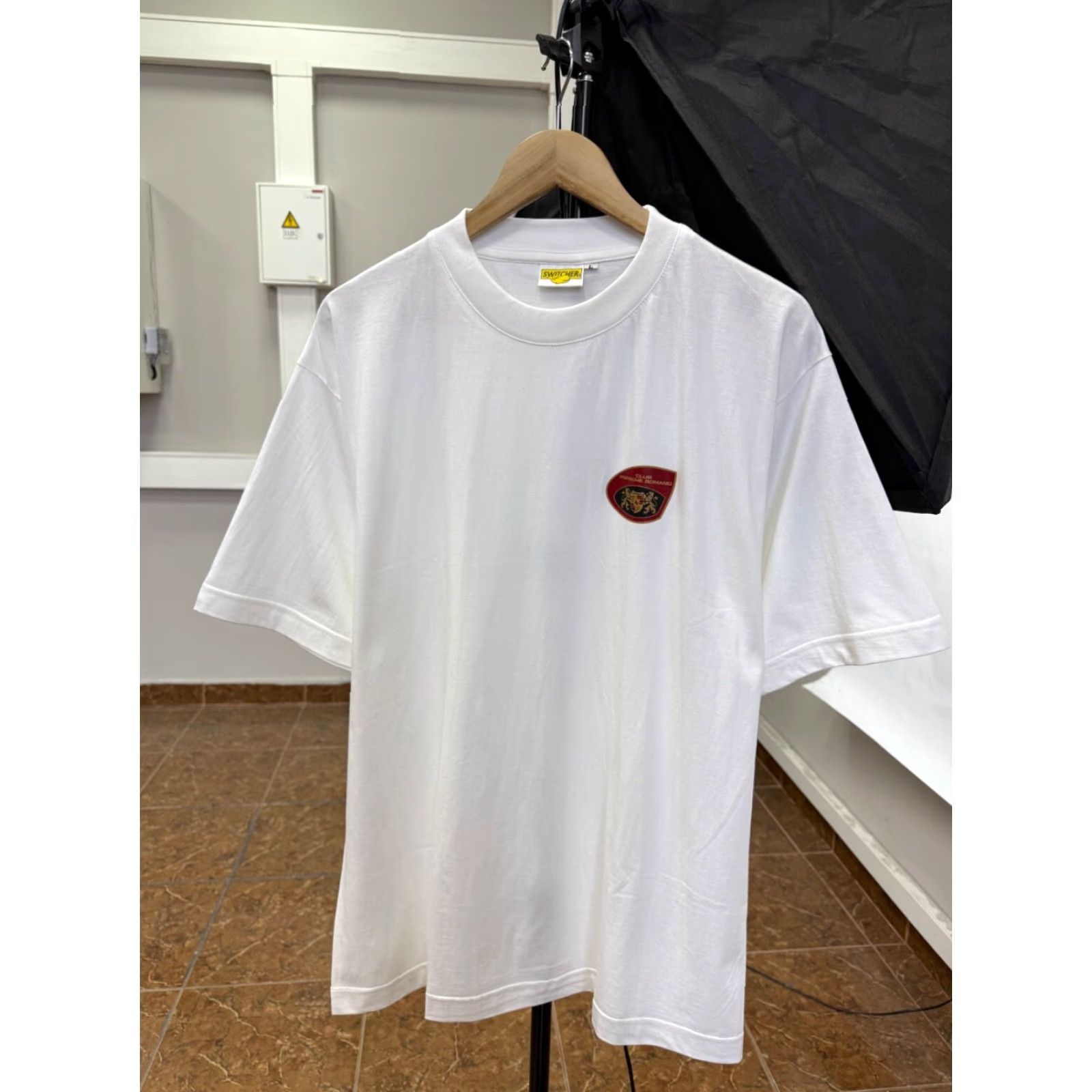 Vintage VINTAGE 90s Club Porsche Romand Switzerland T-Shirt White L Mens Size US L / EU 52-54 / 3 - 2 Thumbnail