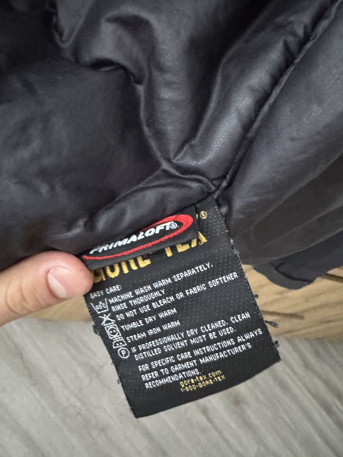Arc'teryx Arcteryx Fission SV Black Insulated Gore Tex Primaloft Size S / US 4 / IT 40 - 6 Thumbnail