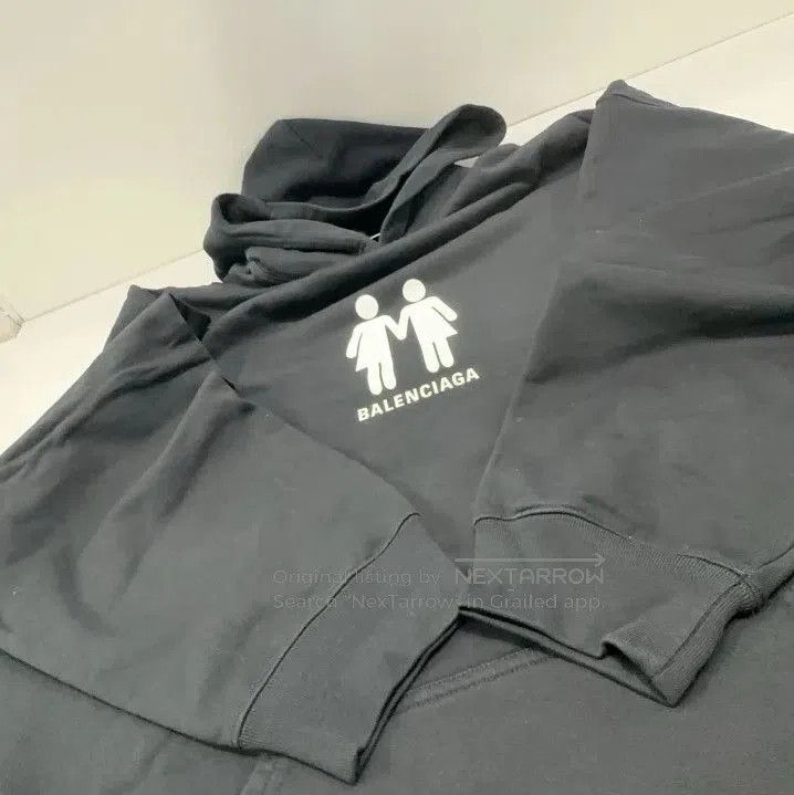 Balenciaga Balenciaga PRIDE 22 Black Logo Hoodie. Size US XXS / EU 40 - 7 Thumbnail