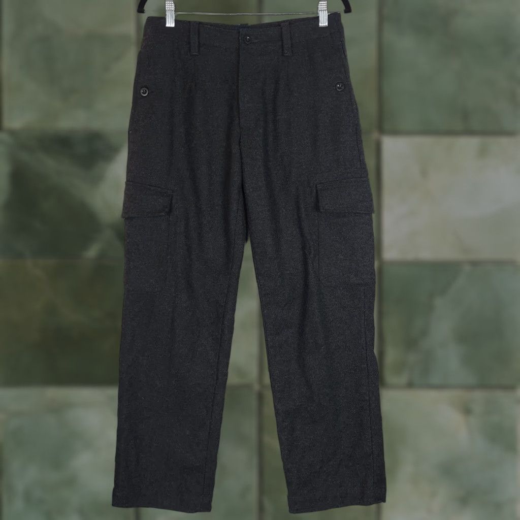 Gap VINTAGE Gap Wool Cargo Pants Mens 30 Gray Straight Leg Utility Military Workwear Size US 30 / EU 46 - 1 Thumbnail