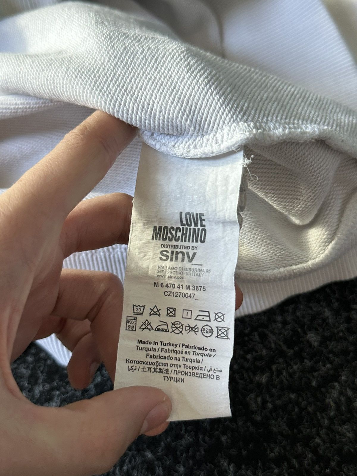 Moschino × Vintage 🚨Vintage Moschino BIG LOGO WHITE Luxury Sweatshirt BY SINV Size US M / EU 48-50 / 2 - 8 Thumbnail