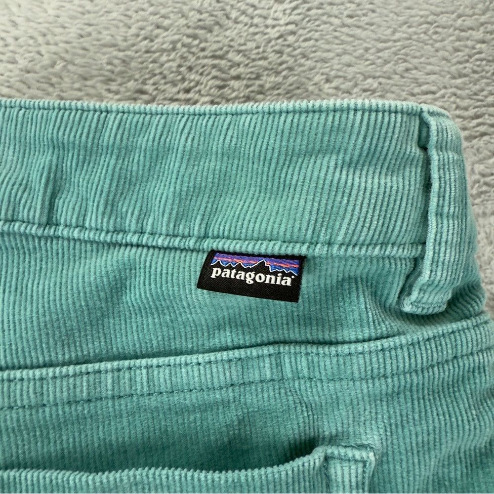 Patagonia Patagonia Women's Sz 32x31 Blue Corduroy Pants Flared 55060 Size 32" / US 10 / IT 46 - 8 Thumbnail
