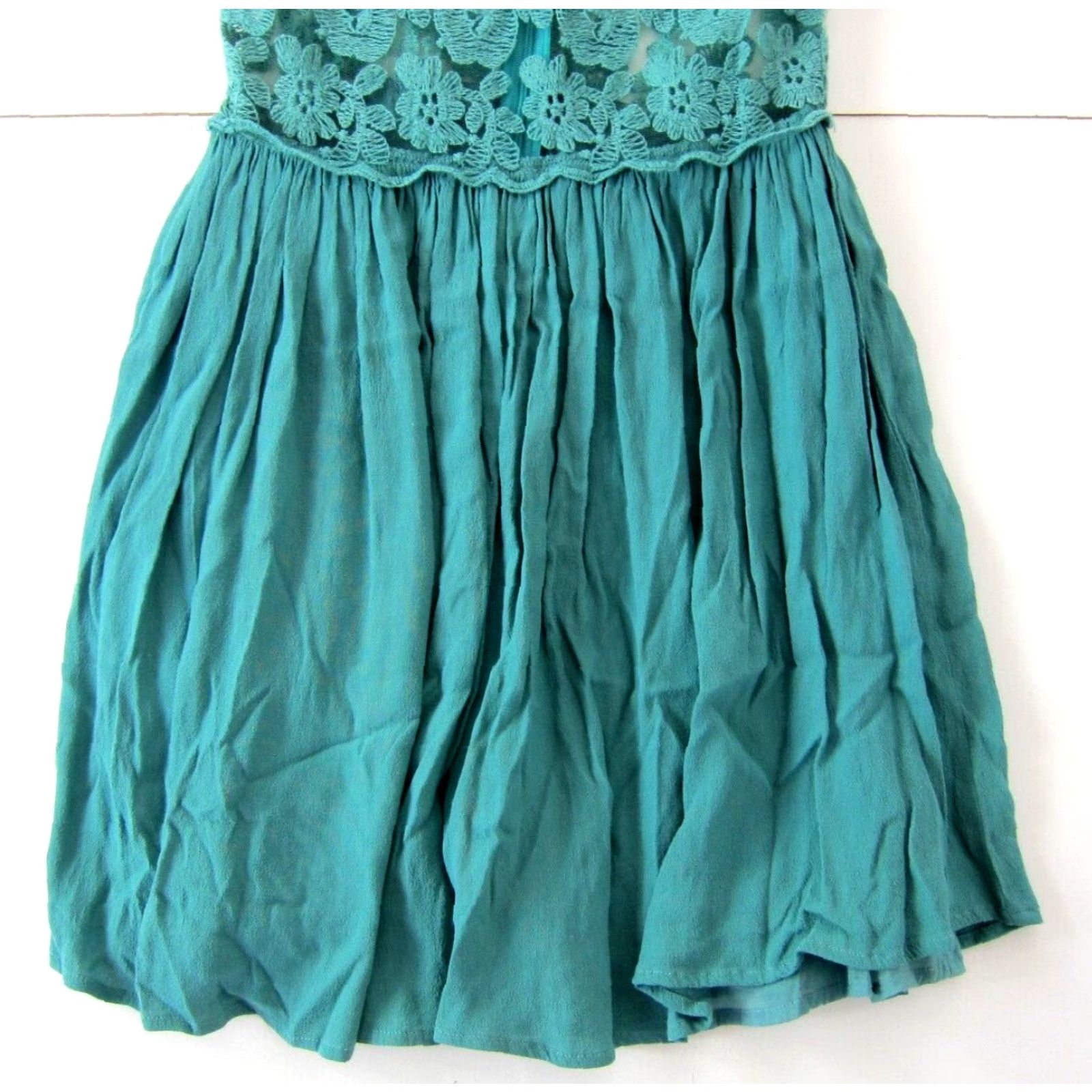 Anthropologie Alythea Green Lace Embroidered Spaghetti Strap Slip Tank Sun Dress S Size S / US 4 / IT 40 - 8 Thumbnail