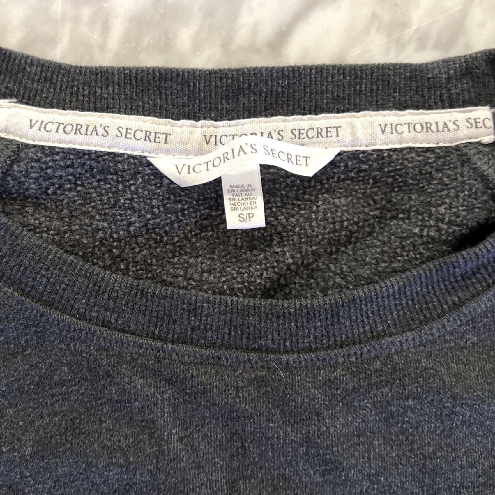 Victoria's Secret VICTORIA'S SECRET Sweatshirt Women S/P Fashion Show London 2014 Heart Grey S Regular Mens Womens Boys Girls Size S / US 4 / IT 40 - 4 Thumbnail