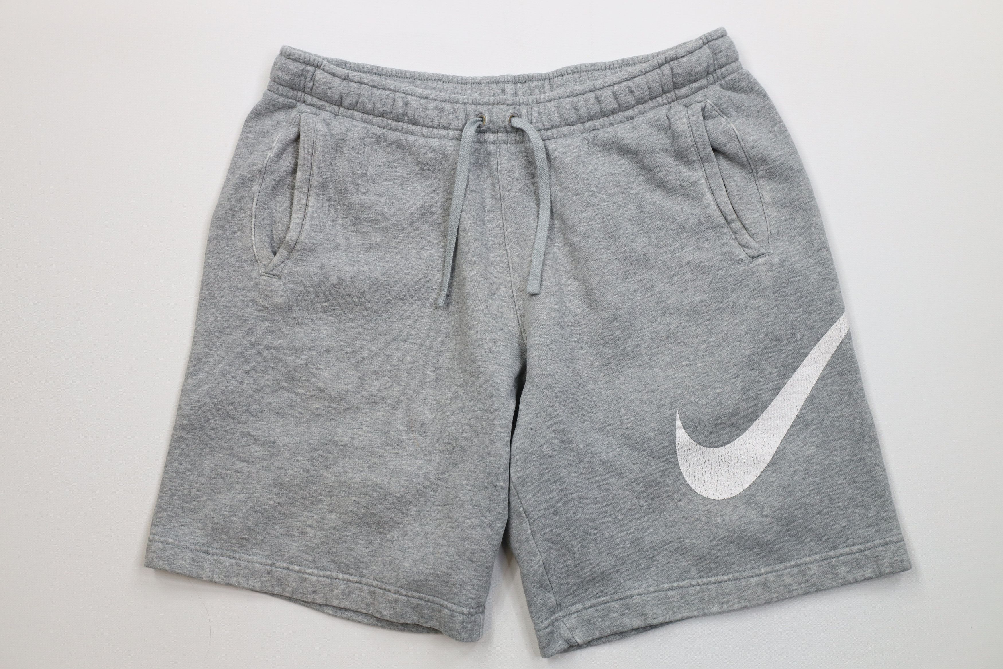 Nike Vintage Y2K Nike Above Knee Big Swoosh Logo Shorts Size US 32 / EU 48 - 1 Thumbnail