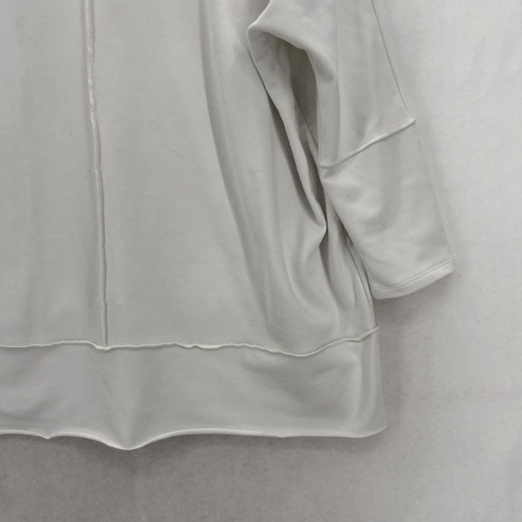 Spanx Spanx AirEssentials Perfect Length Dolman 3/4 Sleeve Top Womens Large White T-Shirt Tunic Crew Neck Casual Polyester Rayon Spandex All Seasons Stretch Size L / US 10 / IT 46 - 3 Thumbnail