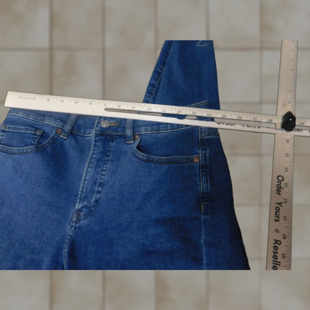 Express Express Womens Jeans Skinny Crop 6 Blue Denim Slim Regular 28in Waist Inseam 25in Zipper Cotton Blend Mid Rise Modern 90s Designer Style Size 28" / US 6 / IT 42 - 1 Thumbnail