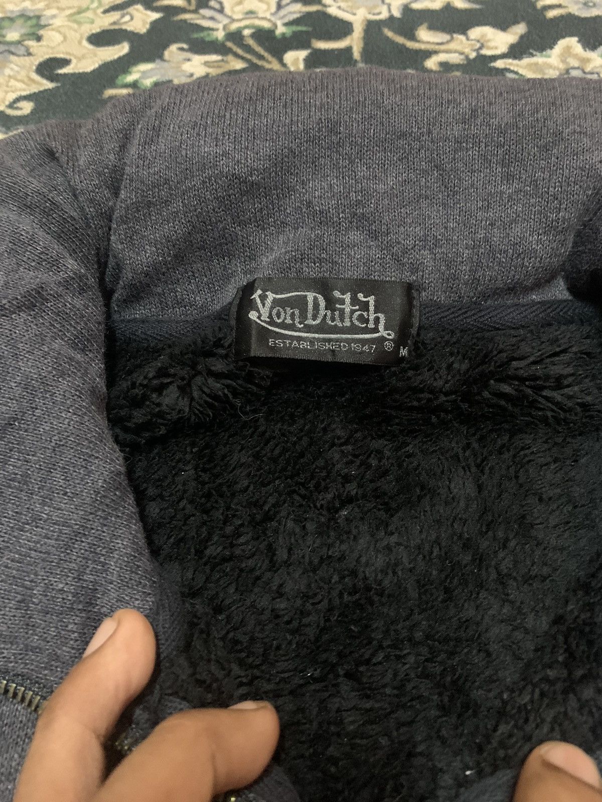 Von Dutch 🔥RARE🔥VON DUTCH LOVE ADDICT NICE BACKHIT Size US M / EU 48-50 / 2 - 4 Thumbnail