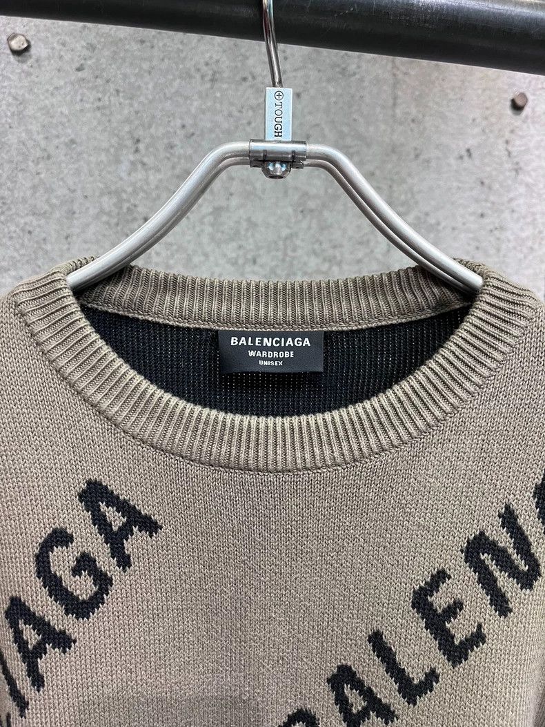 Balenciaga Balenciaga Letter sweater Size US S / EU 44-46 / 1 - 3 Thumbnail