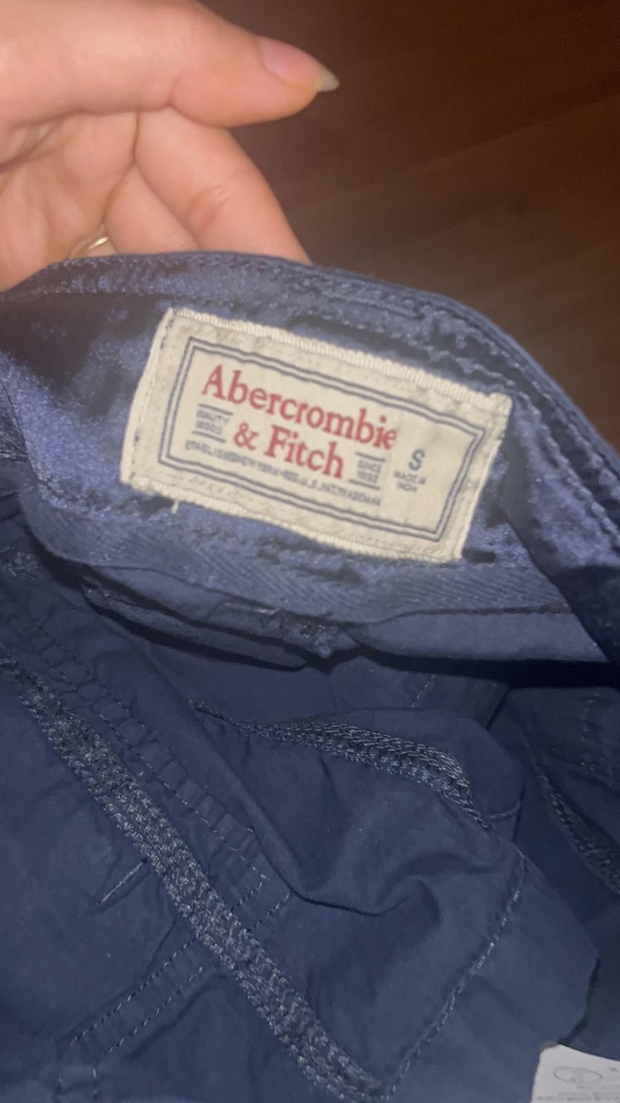 Abercrombie & Fitch Women’s navy blue Abercrombie and fitch mini skirt Size 28" / US 6 / IT 42 - 6 Thumbnail