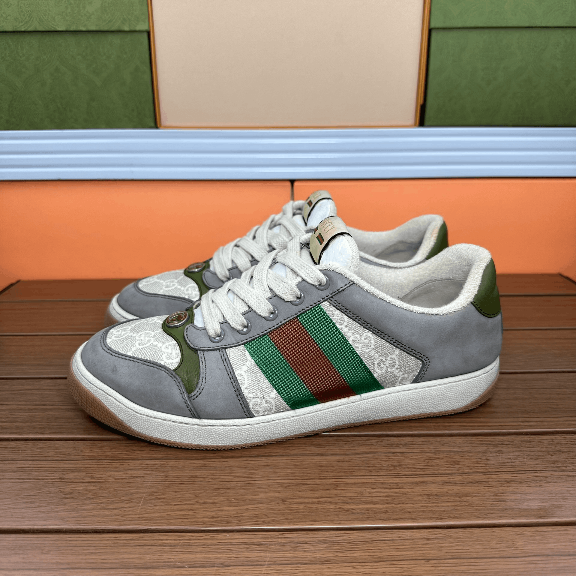 Gucci Gucci Gray Lowtop Sneakers 7 Men Size US 7 / EU 40 - 1 Thumbnail