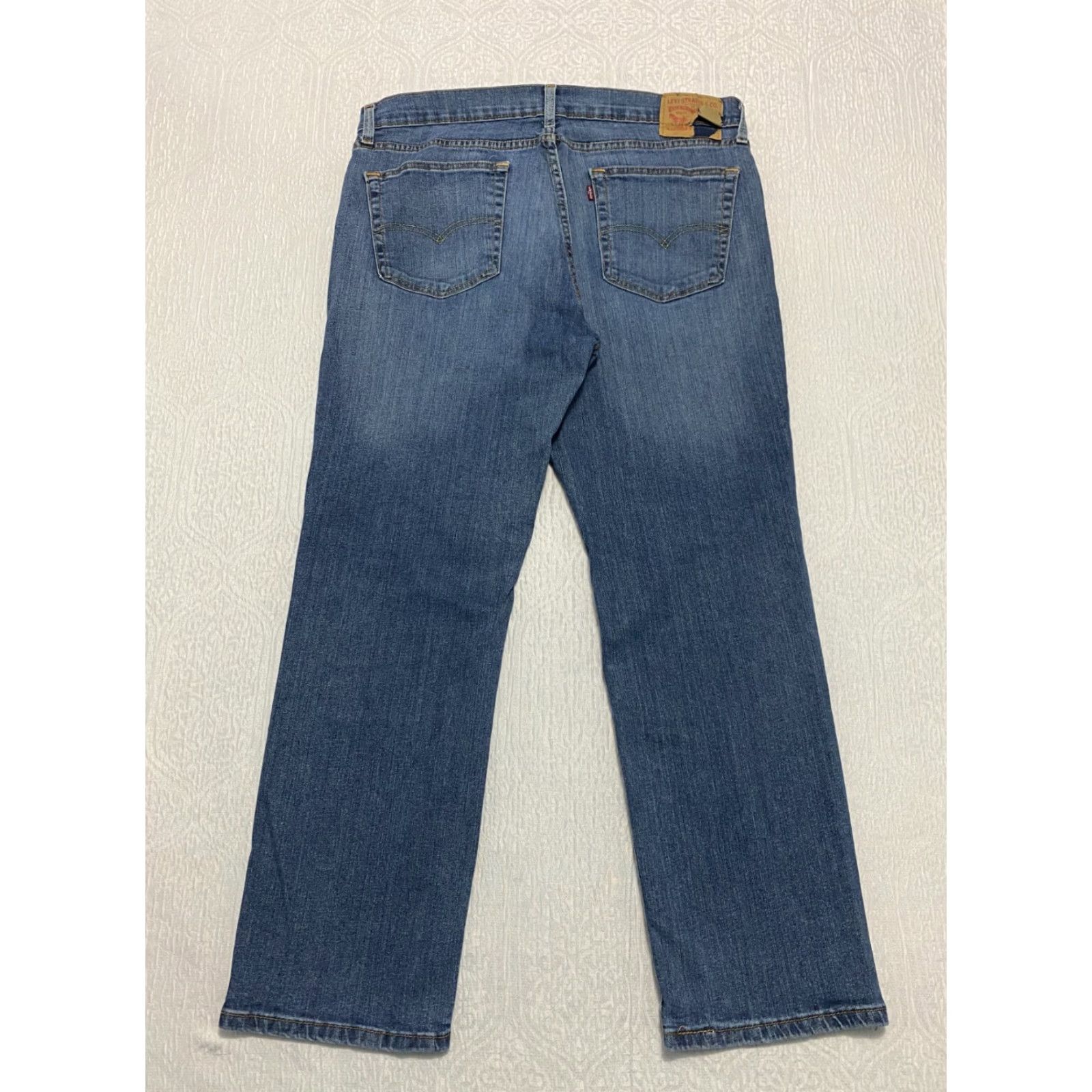 Levi's VINTAGE Levi's 559 Jeans Mens 36x30 Blue Relaxed Straight Wide Leg Whiskers Denim Shirt? Size US 36 / EU 52 - 4 Thumbnail