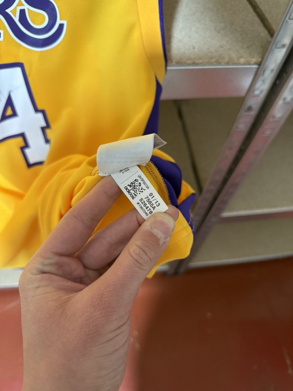 Mitchell & Ness × NBA × Vintage Vintage Adidas NBA Lakers Bryant 2013 Autographed Jersey Size US M / EU 48-50 / 2 - 8 Thumbnail