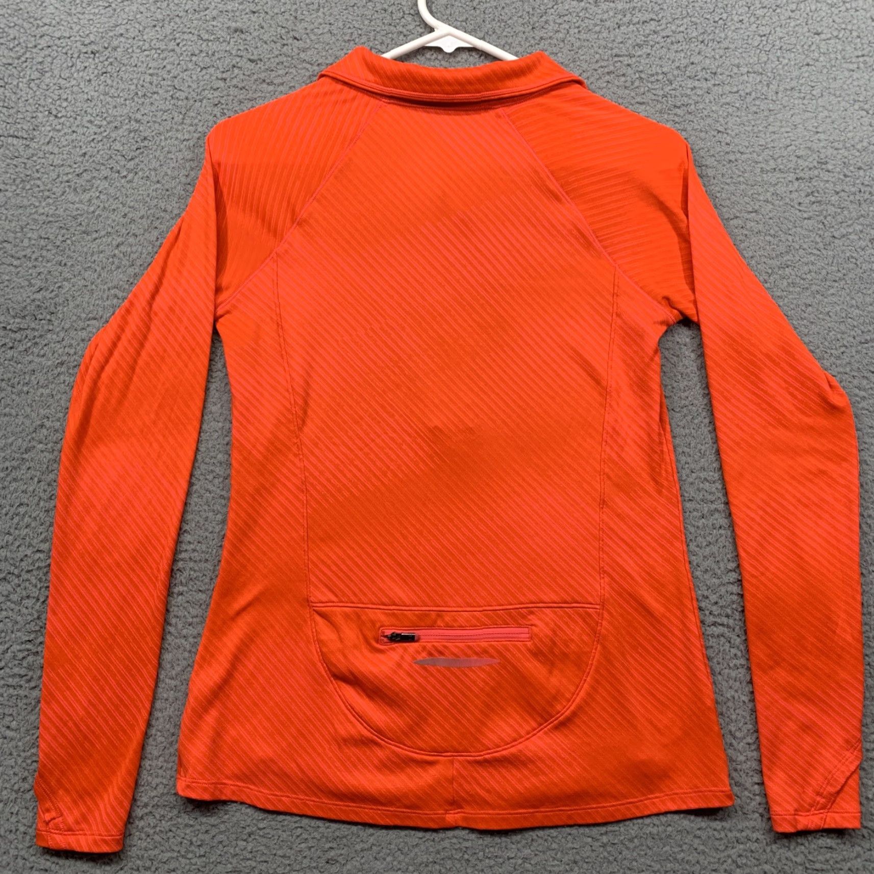 Under Armour Under Armour Athletic Top Women’s M Orange Fitted Zip Pocket/Back Thumb Holes 1/2 Zip Size M / US 6-8 / IT 42-44 - 5 Thumbnail