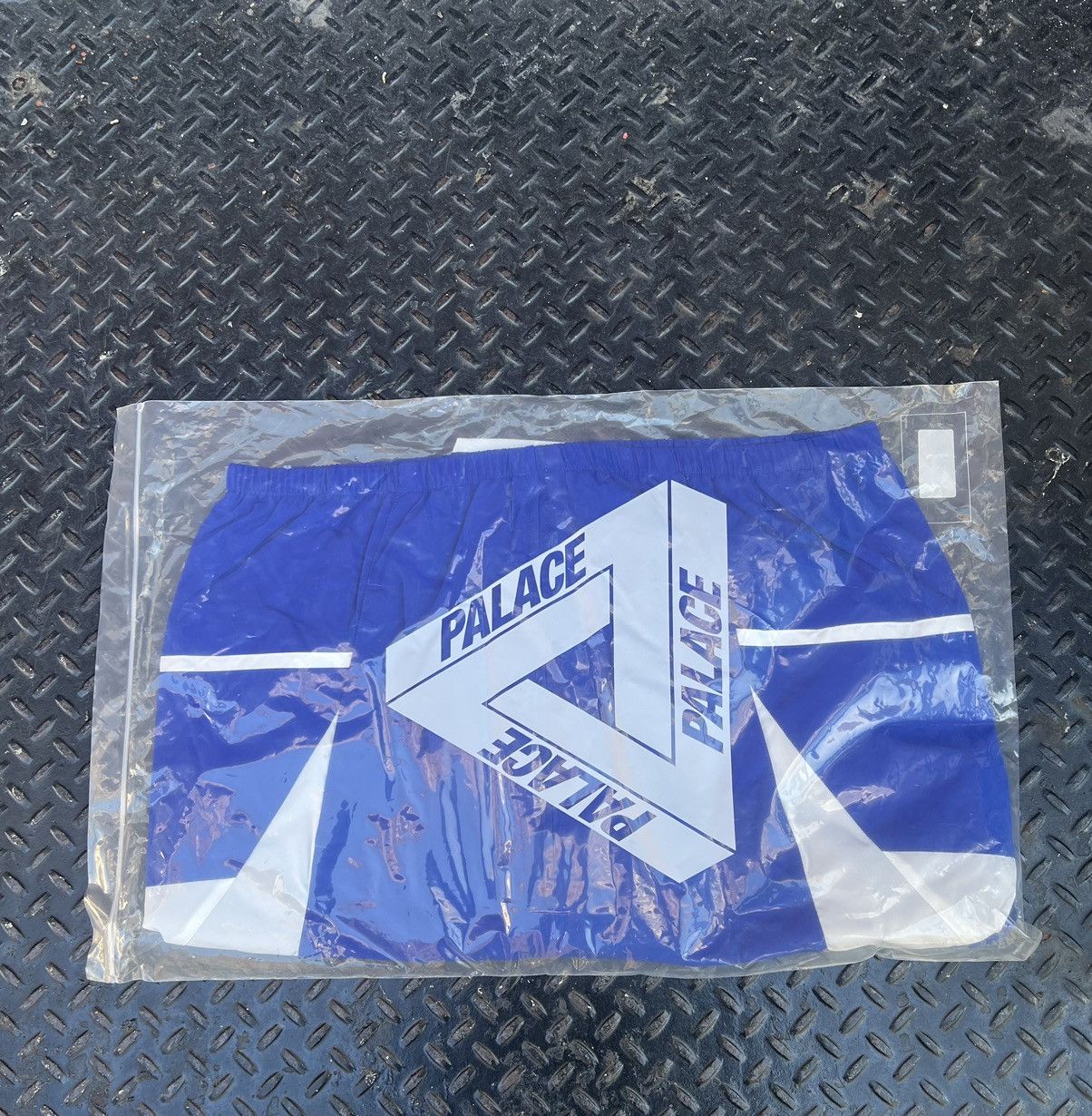 Corteiz × Palace Palace Pro Team Brazil 02 Shell Jacket Blueberry Size US S / EU 44-46 / 1 - 2 Thumbnail