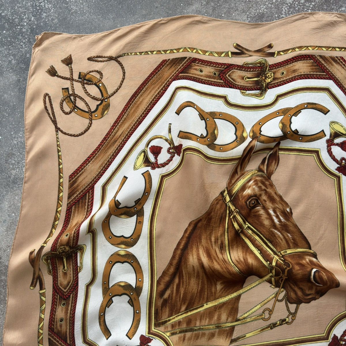 Hysteric Glamour × Vintage Italian Vintage Horse Head Silk Scarf Size ONE SIZE - 3 Thumbnail