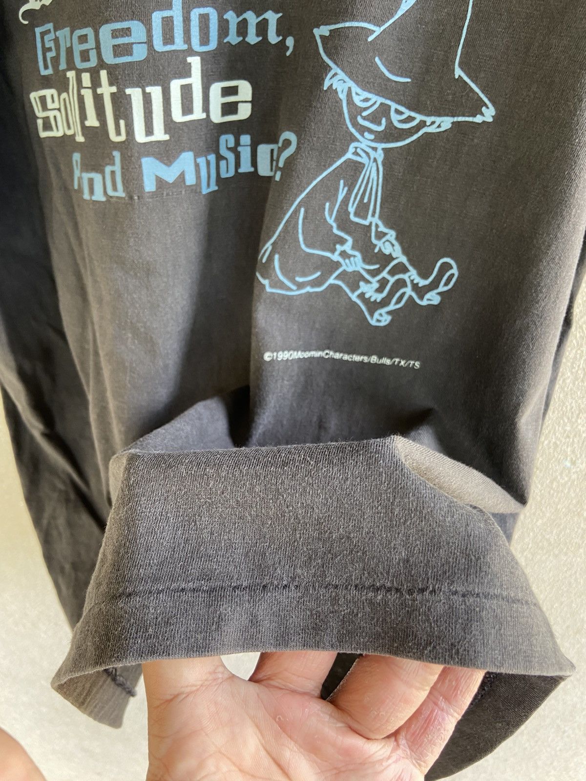 Vintage Vintage 1990’s Moomin Character Snufkin Thrashed Faded shirt Size US M / EU 48-50 / 2 - 5 Thumbnail