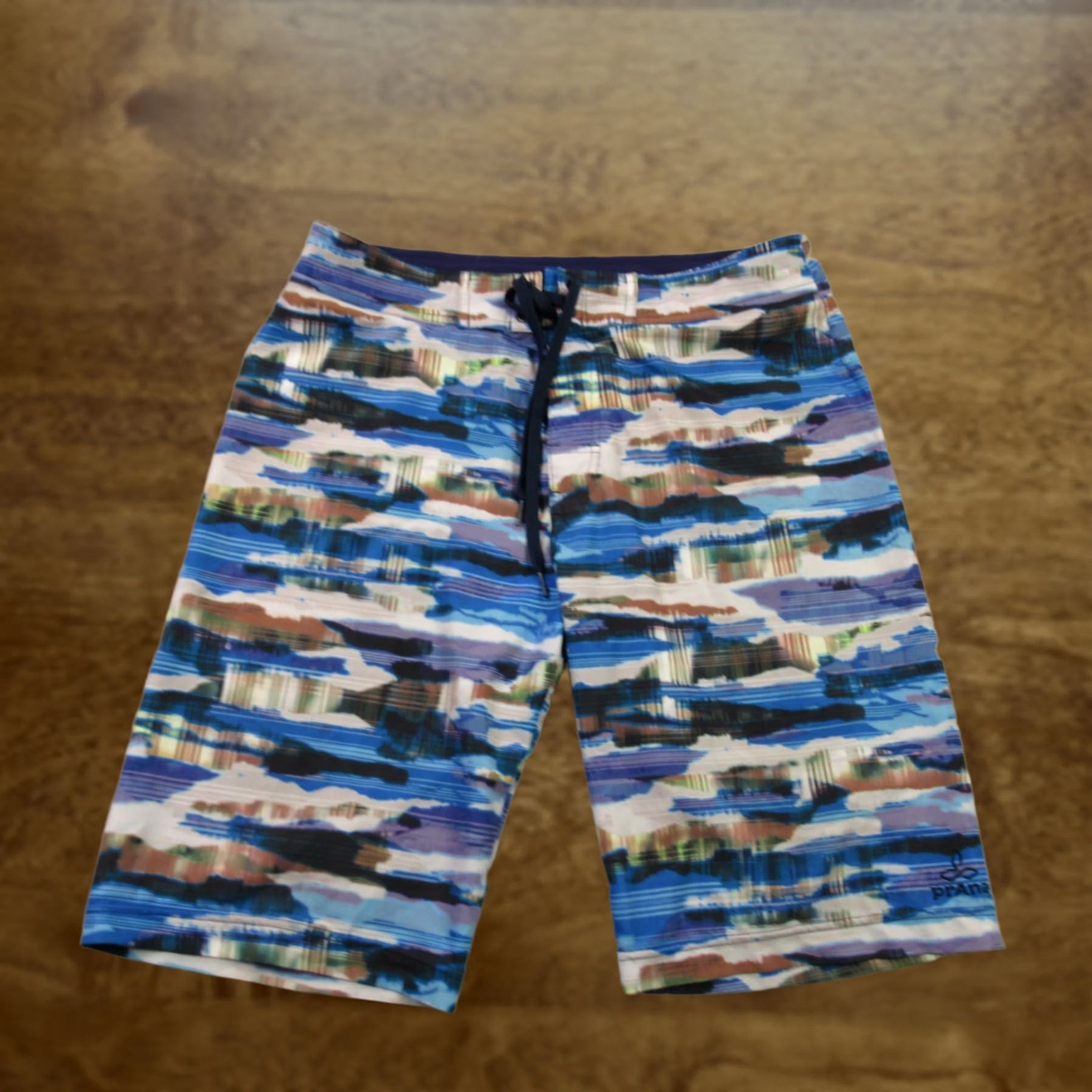 Prana Prana Shorts Mens 32 Striped Lightweight Outdoors Pockets Board Swim Casual Travel Medium Multicolor 32 in Regular Mens Size US 32 / EU 48 - 1 Thumbnail
