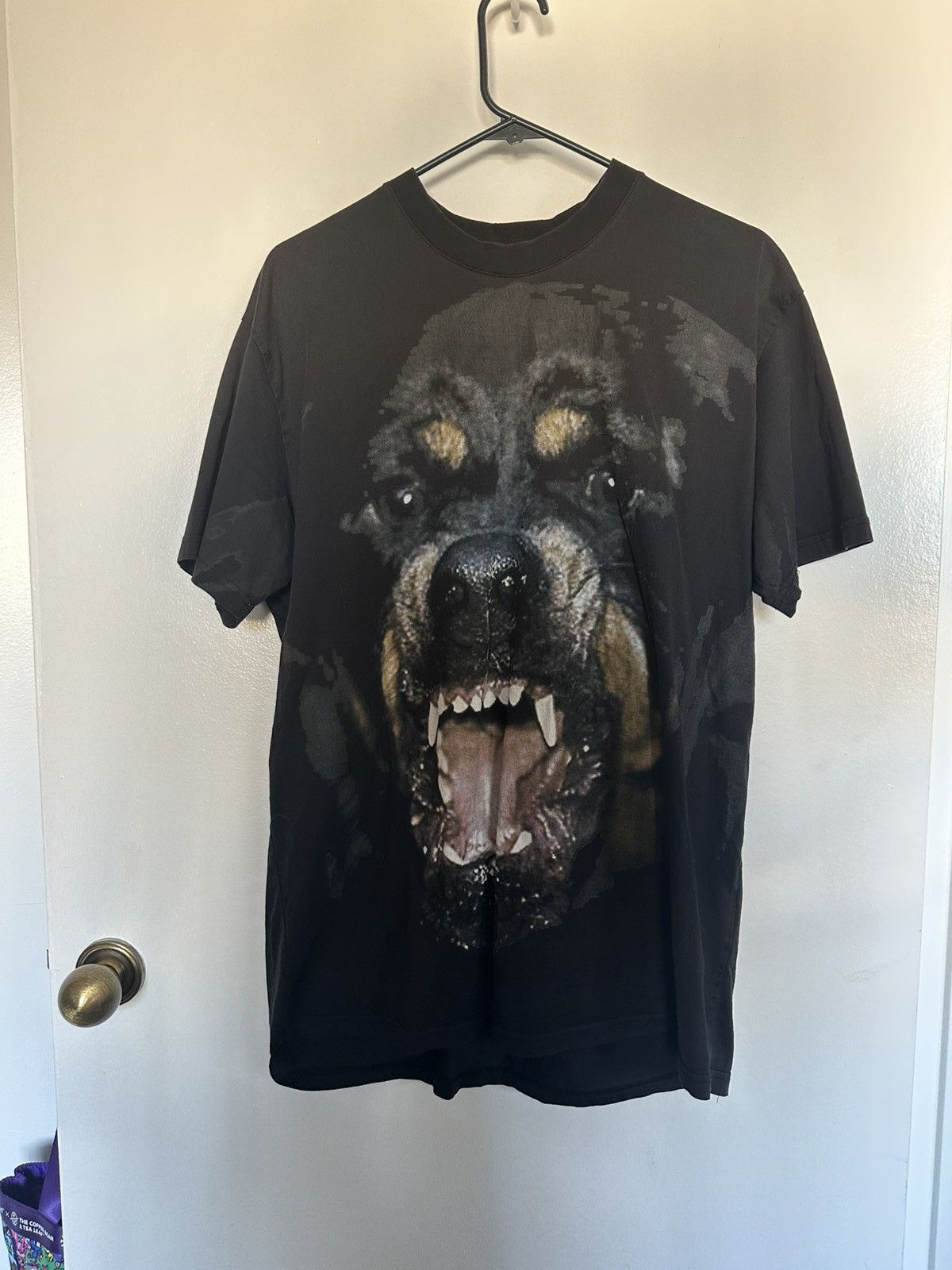 Givenchy Givenchy Rottweiler t shirt Size US L / EU 52-54 / 3 - 1 Thumbnail