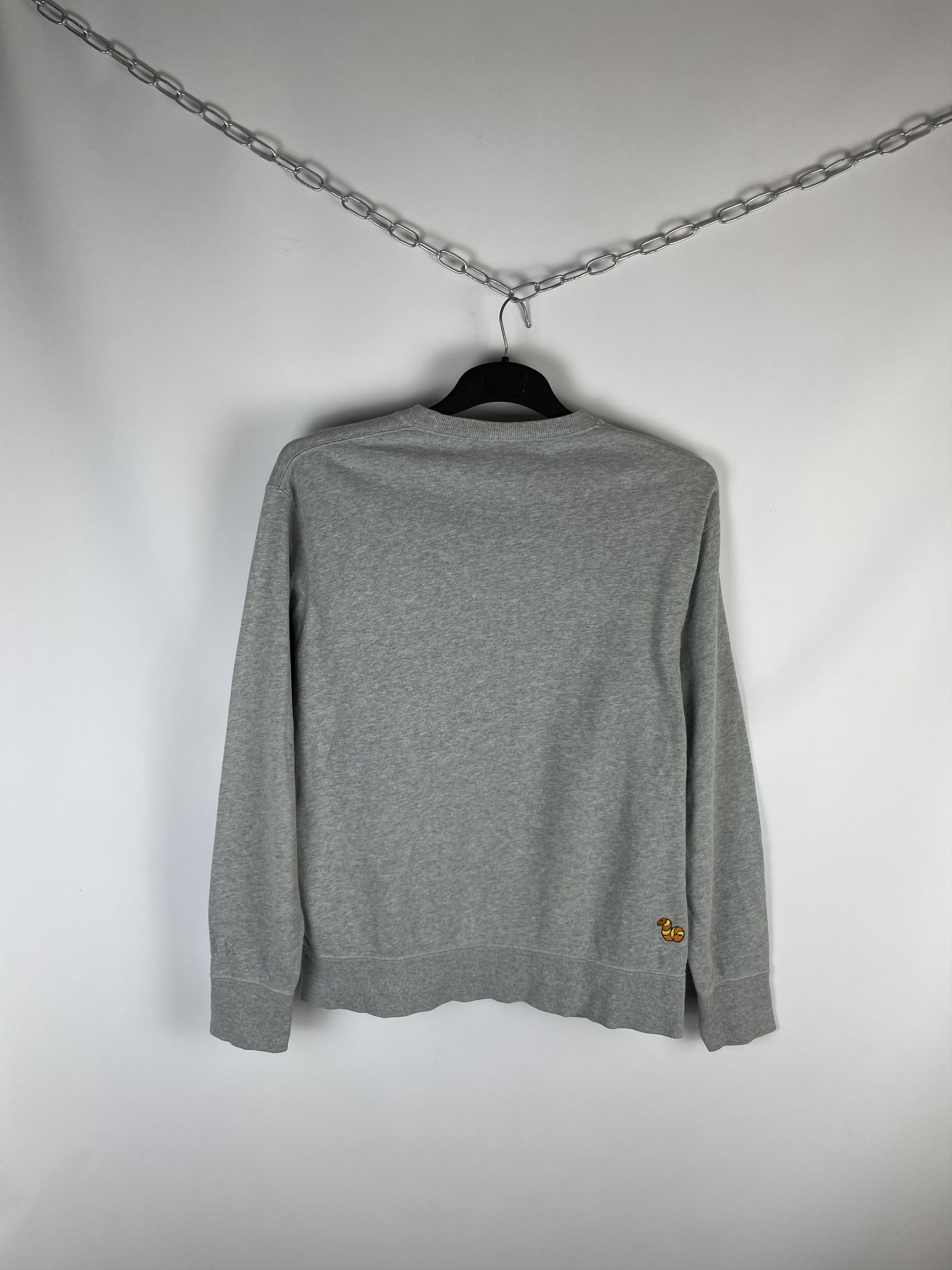 Kaws × Uniqlo Kaws X Uniqlo X Sesame Street Grey Crewneck Sweatshirt Size US M / EU 48-50 / 2 - 8 Thumbnail