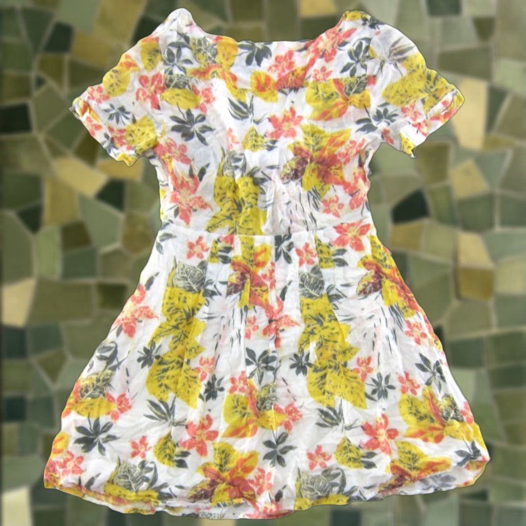 Free People Free People Dress Shirt 4 Adult Yellow Floral Pockets Short Sun Smocked V-Neck Size S / US 4 / IT 40 - 1 Thumbnail