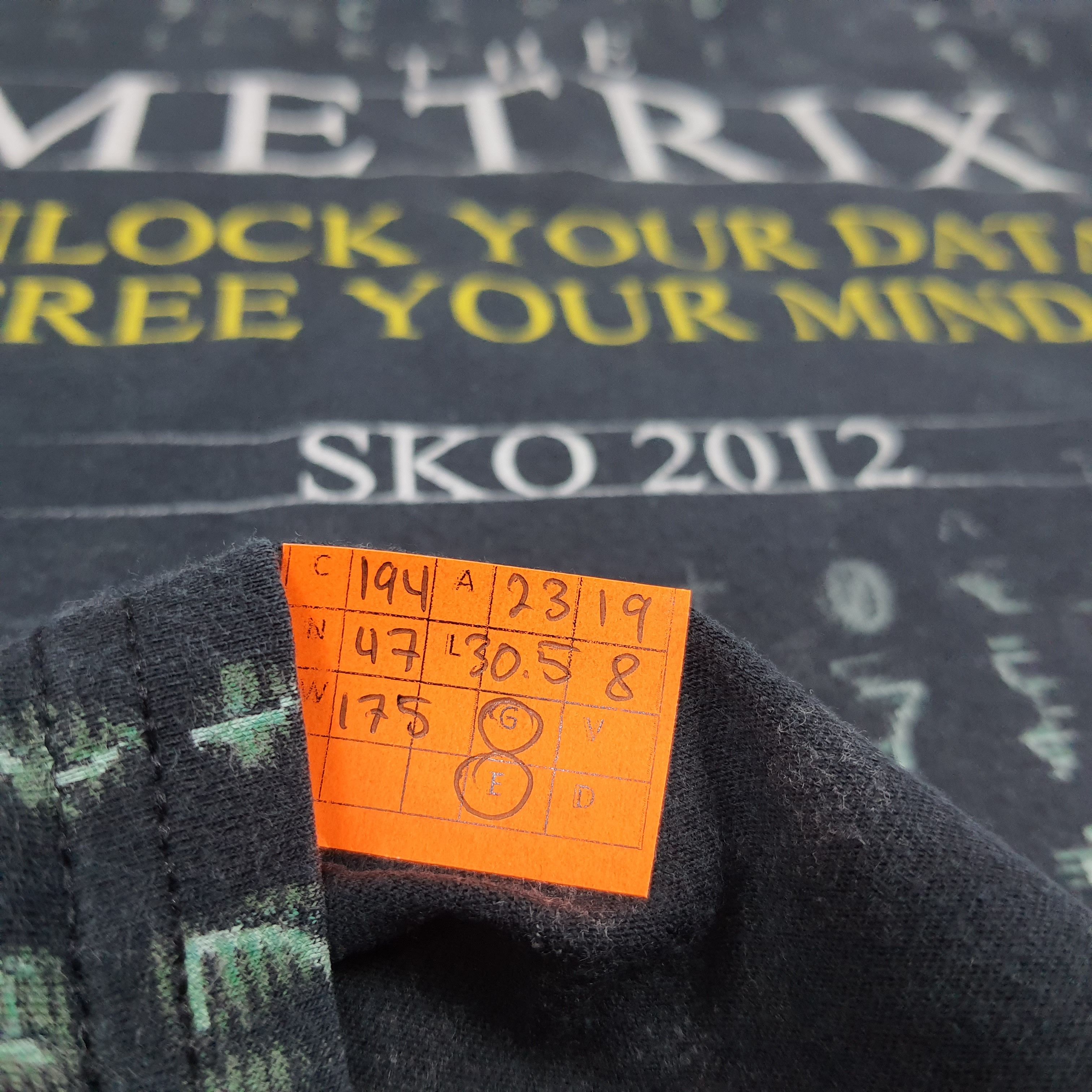 Vintage Vintage The Matrix American Movie Tshirt Size US XL / EU 56 / 4 - 10 Thumbnail
