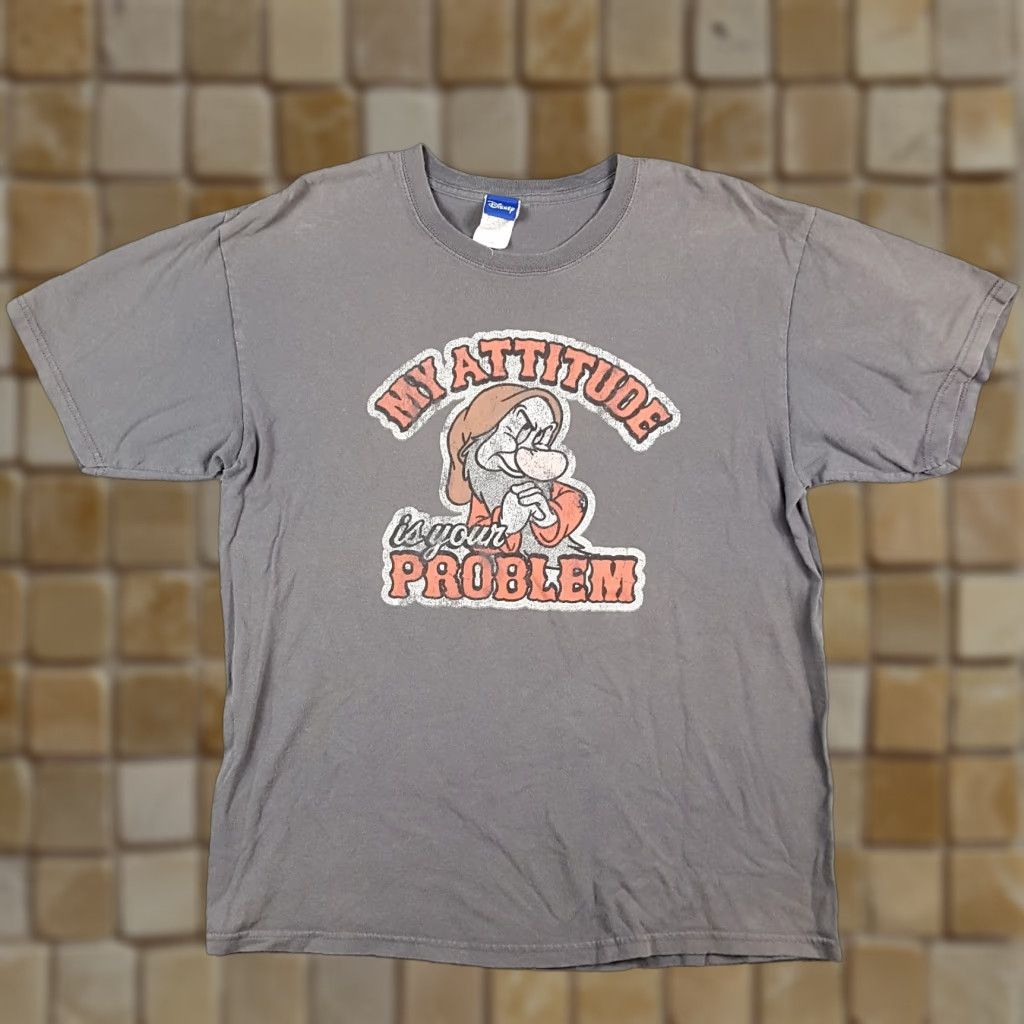 Disney VINTAGE Disney Snow White T-Shirt Men Size Large Gray Cotton Short Sleeve Retro 90s Y2K Cartoon Size US L / EU 52-54 / 3 - 1 Thumbnail