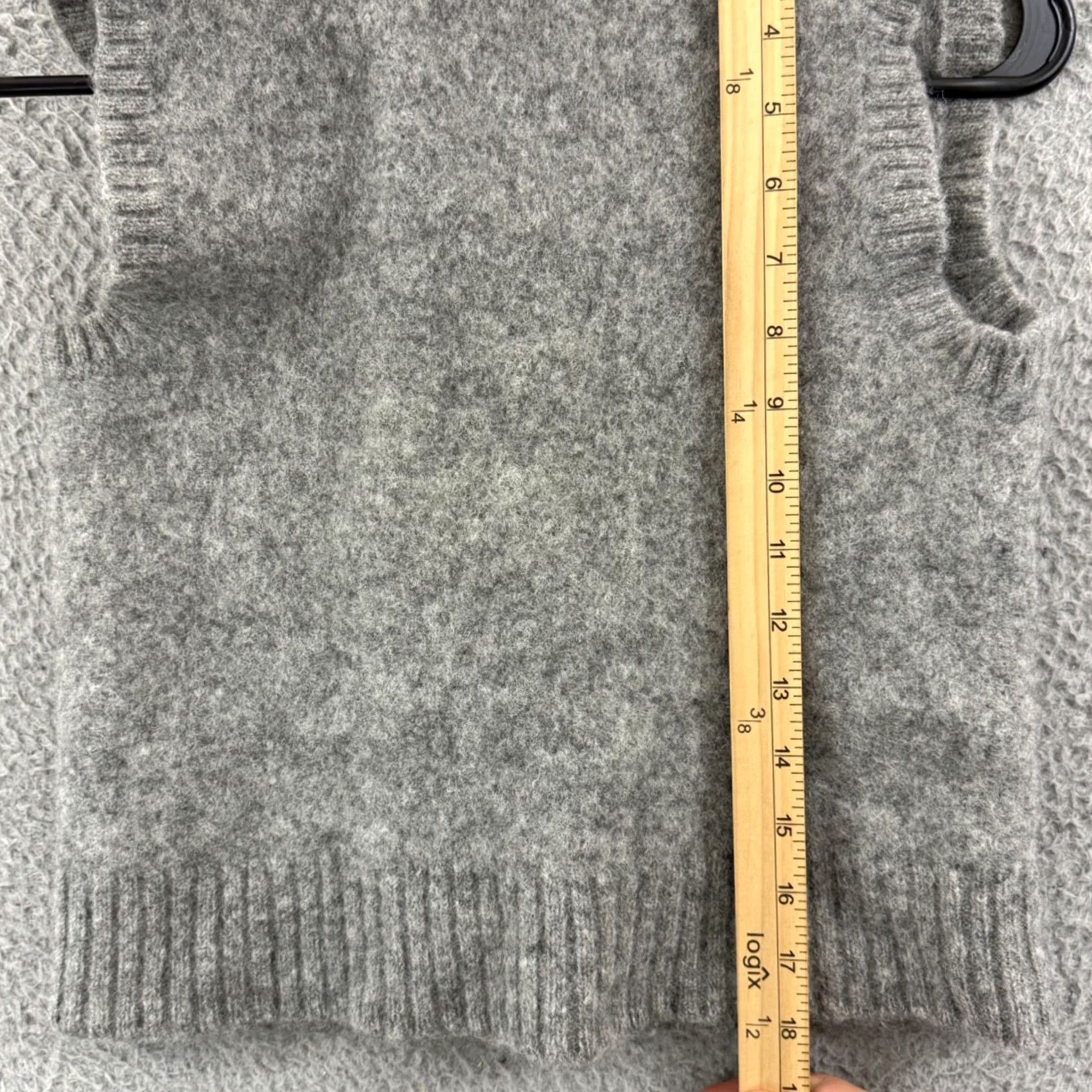Vintage VINTAGE Centura Center Sweater Vest Girls Medium Gray Wool Knit 90s Preppy Size M / US 6-8 / IT 42-44 - 8 Thumbnail