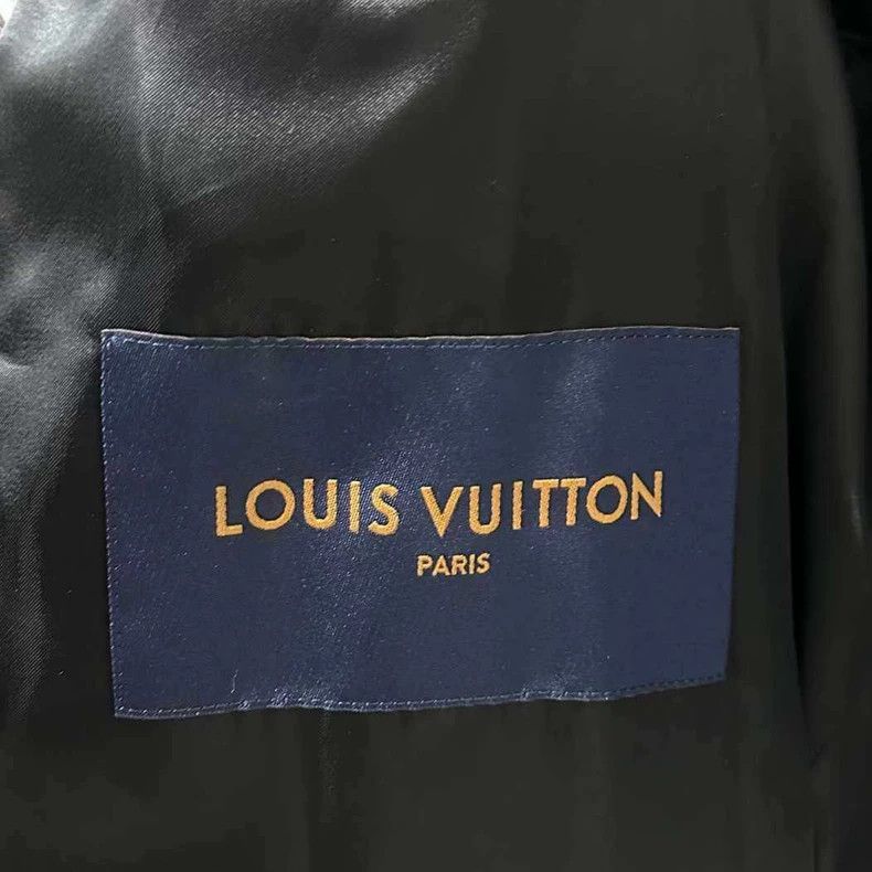 Louis Vuitton Louis Vuitton Floral monogram logo baseball jacket Size US M / EU 48-50 / 2 - 7 Thumbnail