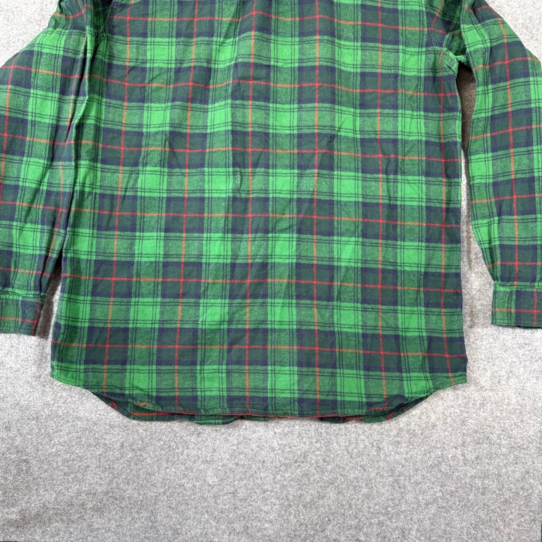 Vintage L.L. Bean Button Down Flannel Shirt Mens L Tall Green Blue Plaid Long Sleeve Size US L / EU 52-54 / 3 - 7 Thumbnail