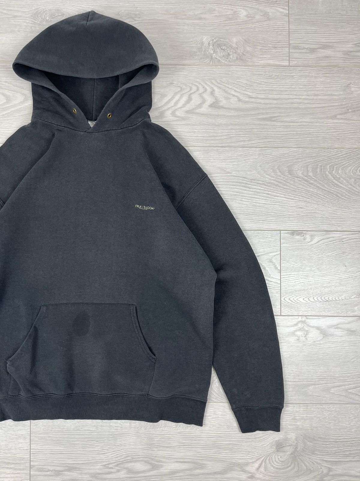 Fruit Of The Loom × Vintage Fruit Of The Loom Vintage Black Faded Basic Hoodie Size US L / EU 52-54 / 3 - 2 Thumbnail