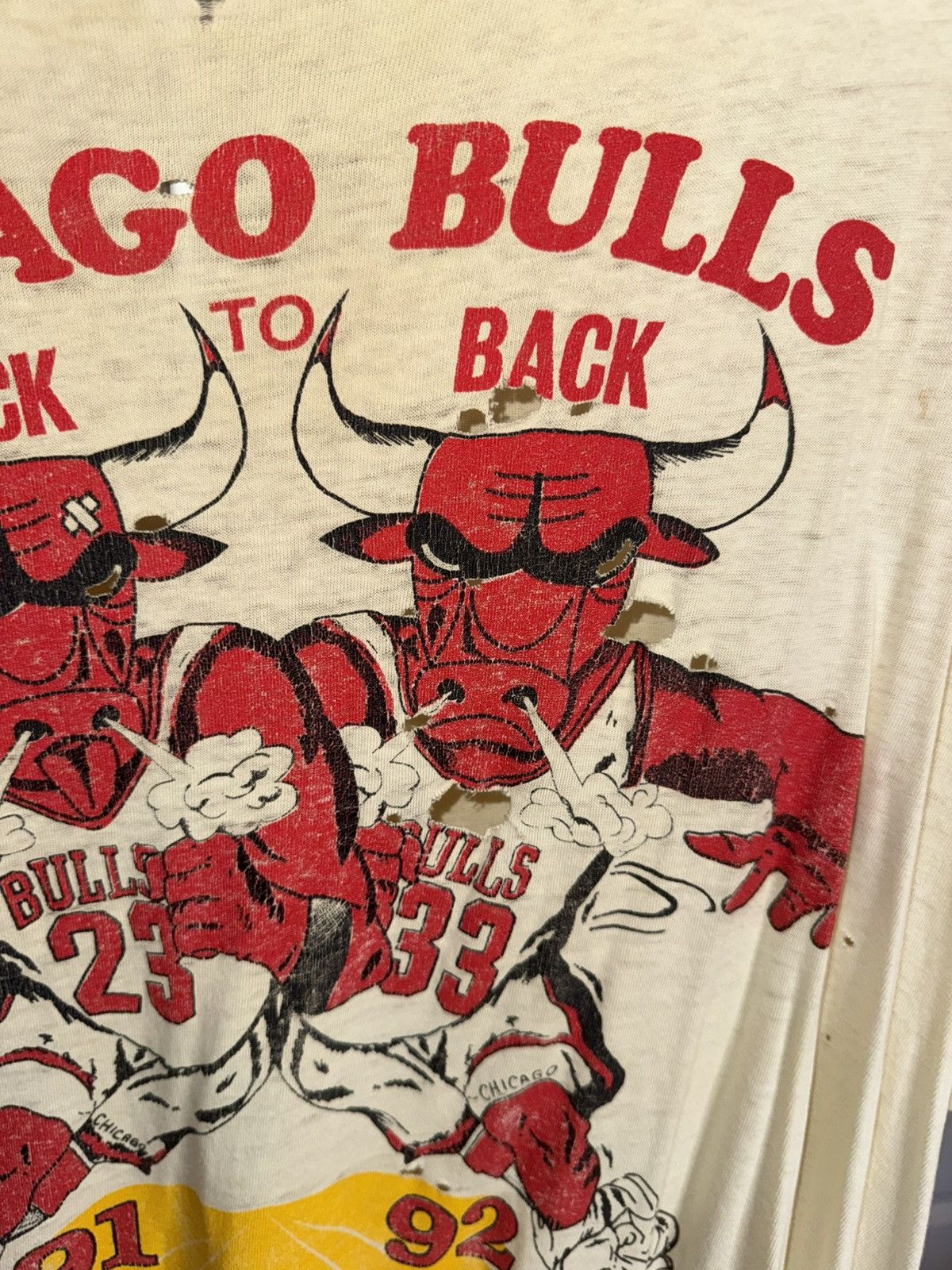 Vintage 90s Chicago Bulls Thrashed Distressed Faded GRUNGE NBA Size US XXL / EU 58 / 5 - 3 Thumbnail