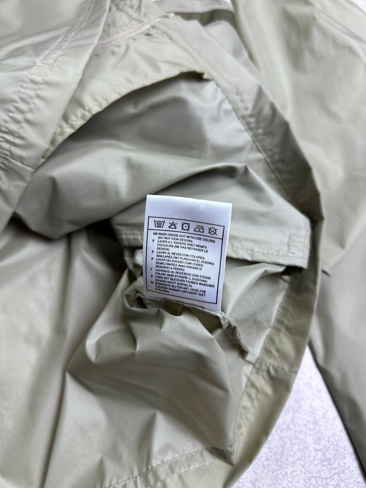 Nike Vintage Nike Olympic Track Jacket S Rare TN Size US M / EU 48-50 / 2 - 8 Thumbnail