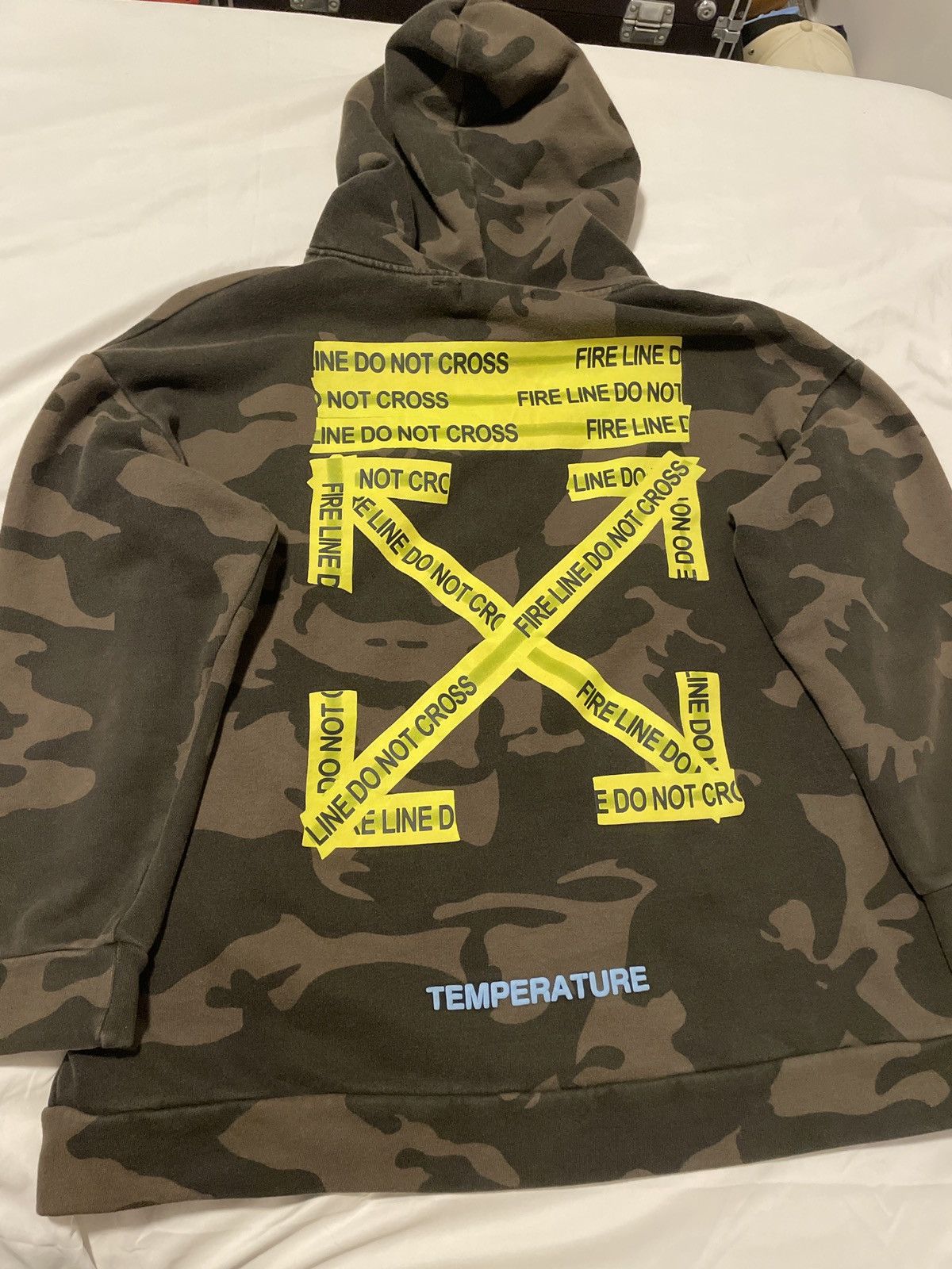Off-White Off-White “firetape” camo hoodie Size US M / EU 48-50 / 2 - 2 Thumbnail
