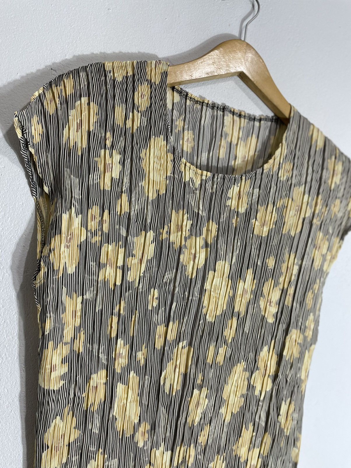 Issey Miyake Rave Wear Flower Abstract Pleated Shirt issey style Size US S / EU 44-46 / 1 - 2 Thumbnail