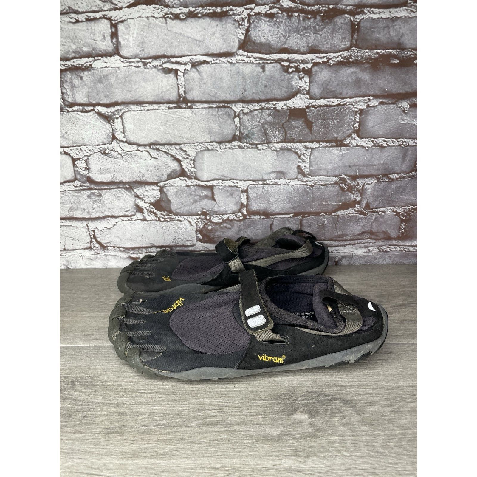 Vibram Vibram FiveFingers Black Synthetic Barefoot Running Shoes Me Size US 13 / EU 46 - 4 Thumbnail