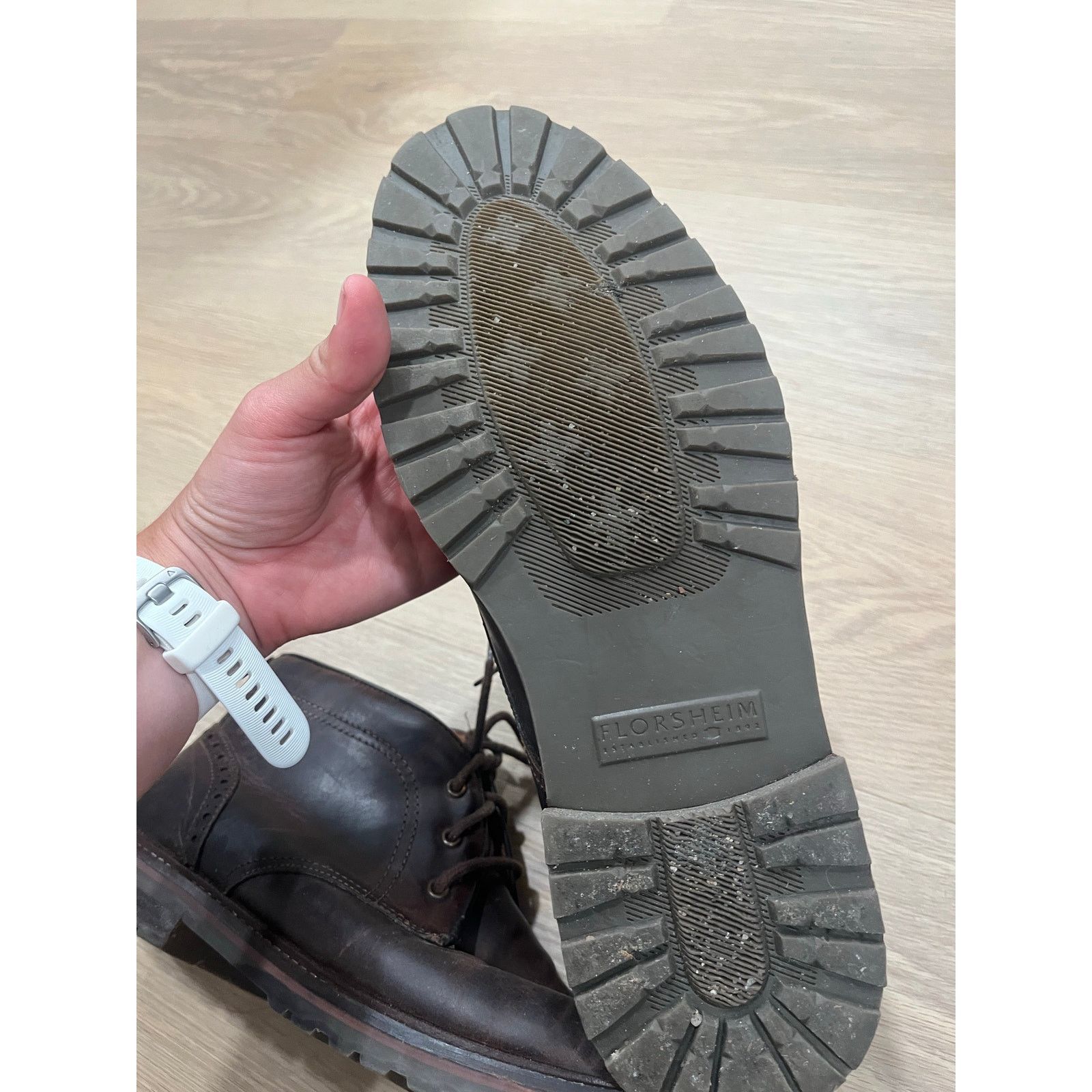 Florsheim Men's-Florsheim-11875-Designer-Fenway Chukka-Brown Size US 11 / EU 44 - 4 Thumbnail