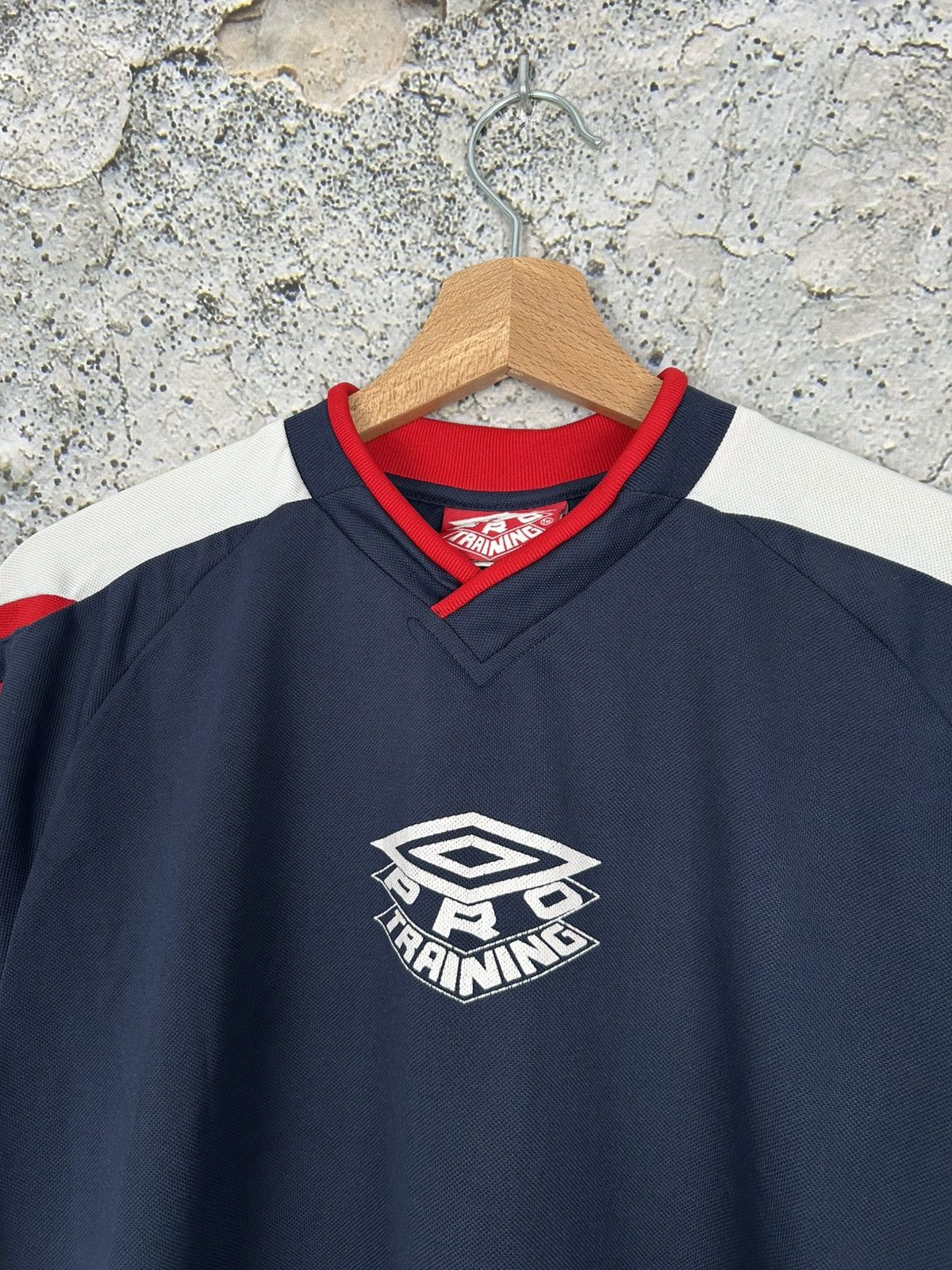 Umbro Vintage Umbro Pro Training Jersey Football Sport 90s Size US M / EU 48-50 / 2 - 3 Thumbnail